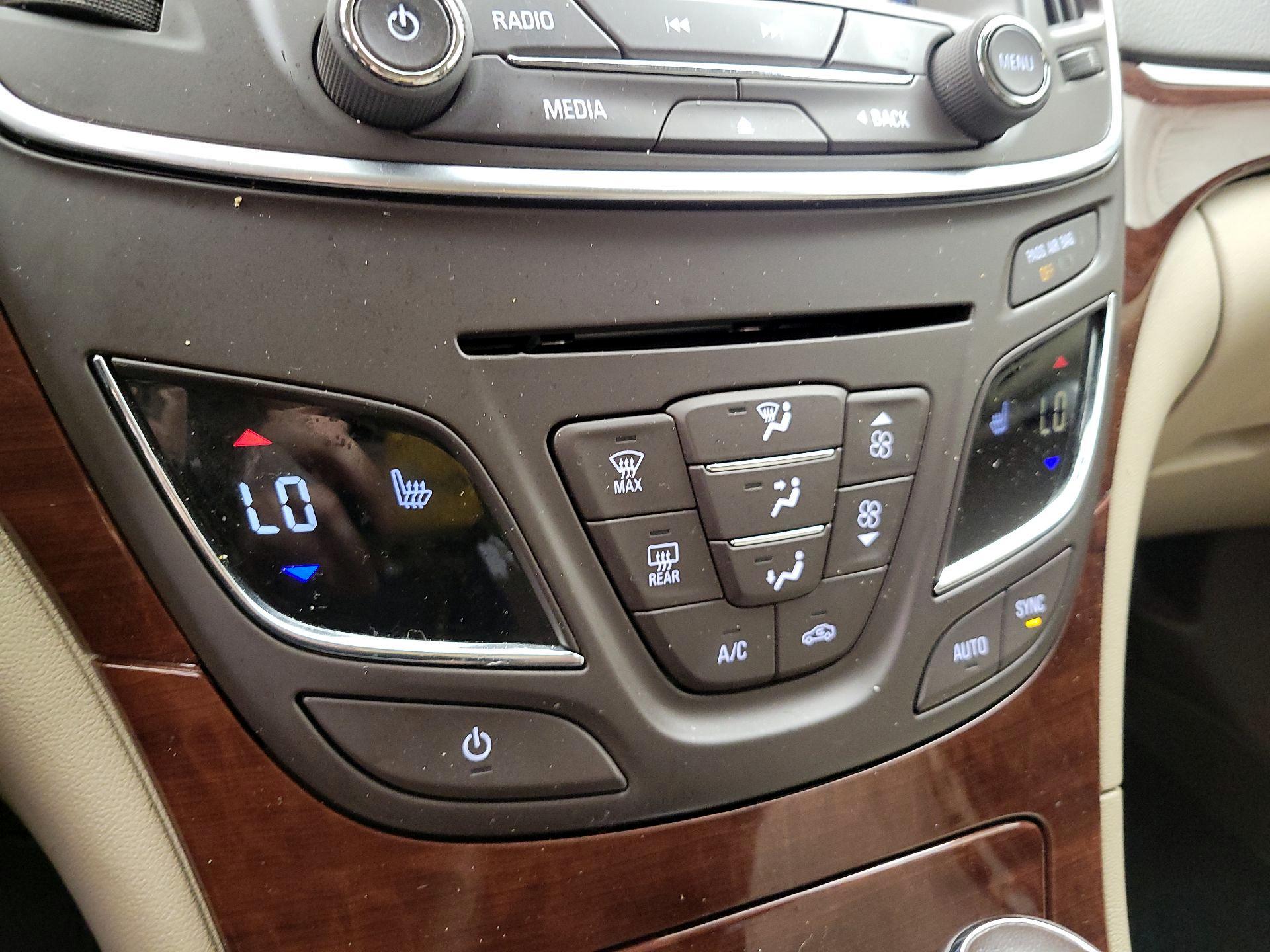 Thumbnail: 2016 Buick Regal - 17