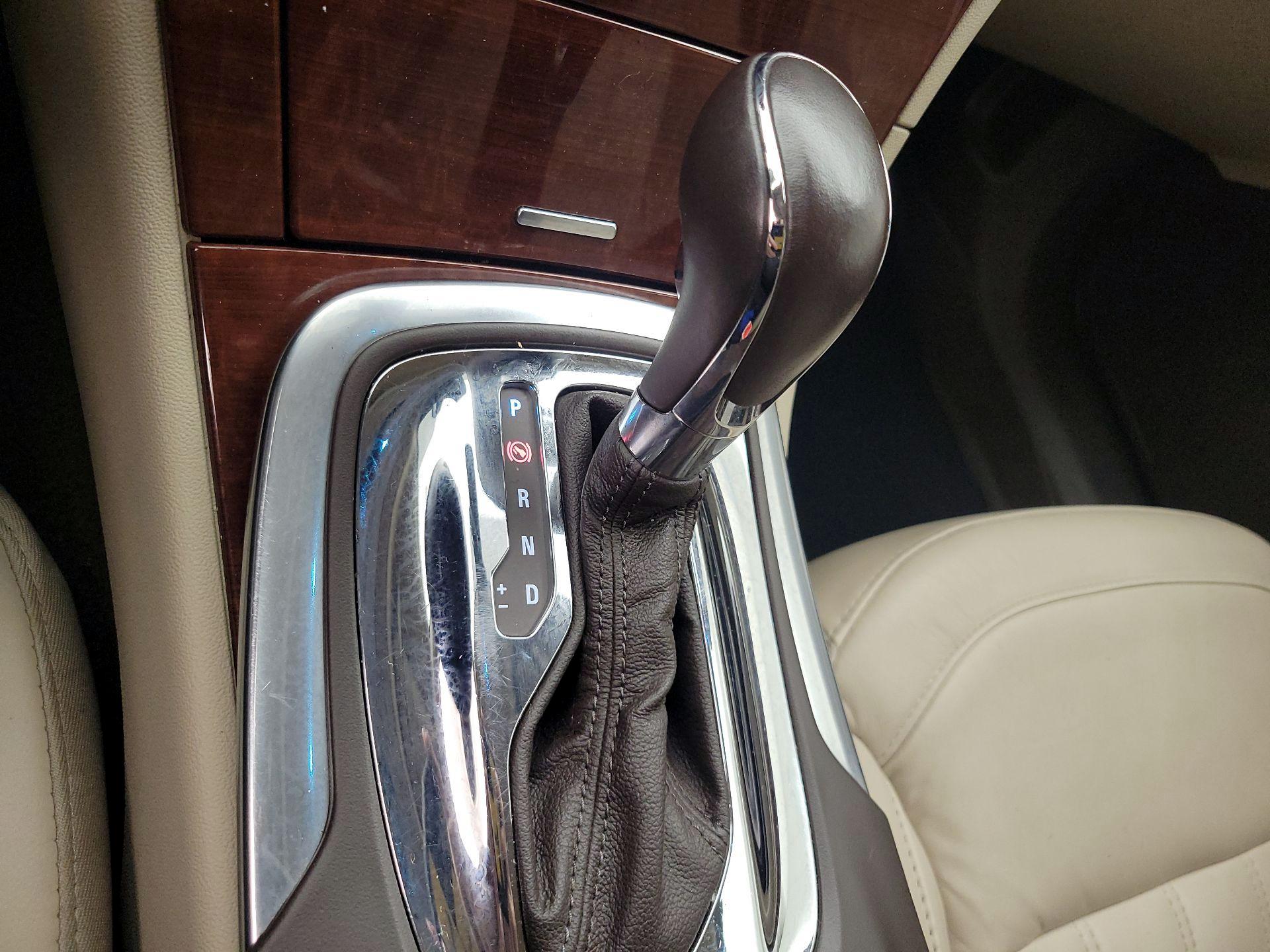 Thumbnail: 2016 Buick Regal - 18