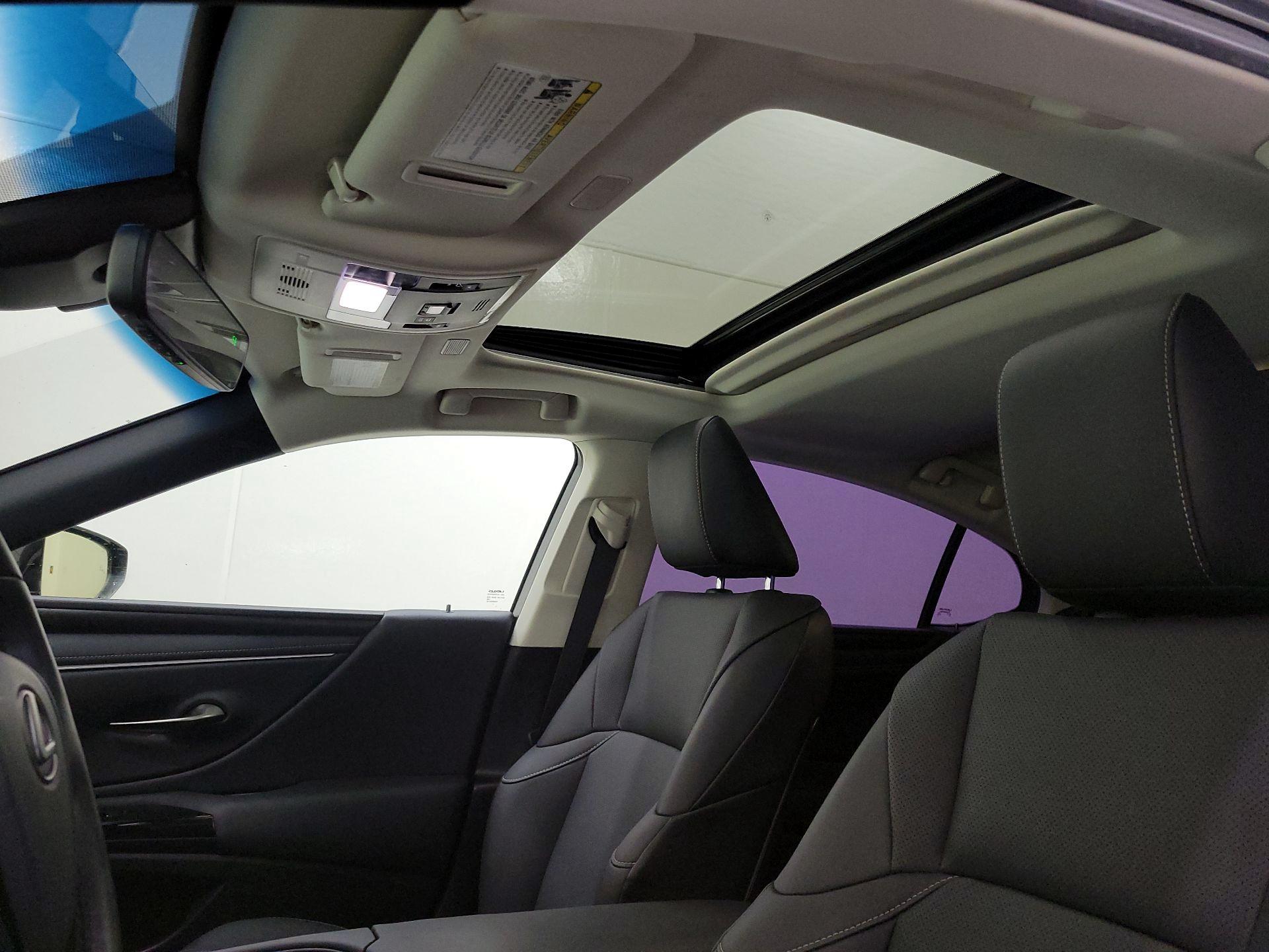 Thumbnail: 2024 Lexus ES - 18