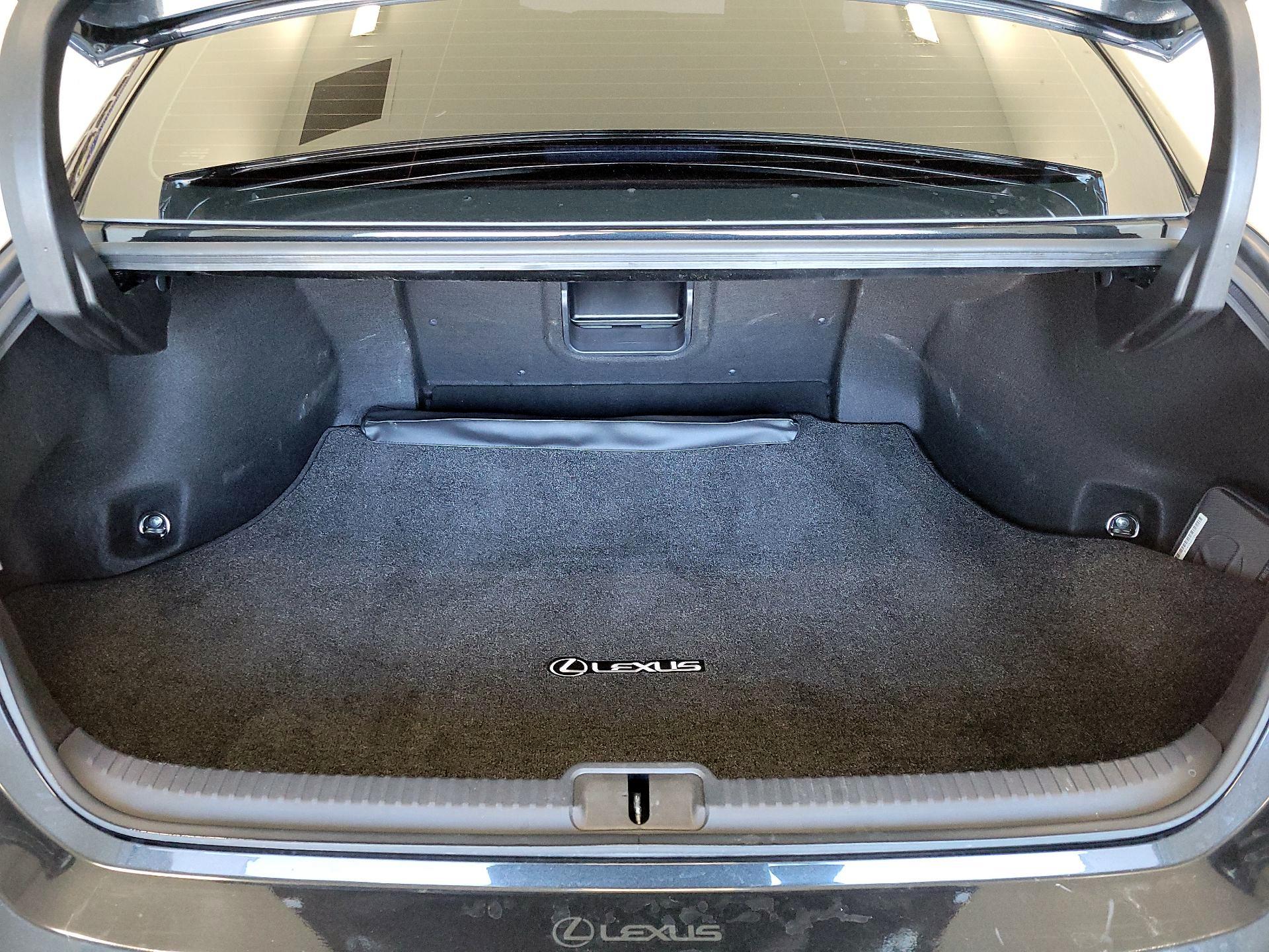 Thumbnail: 2024 Lexus ES - 20