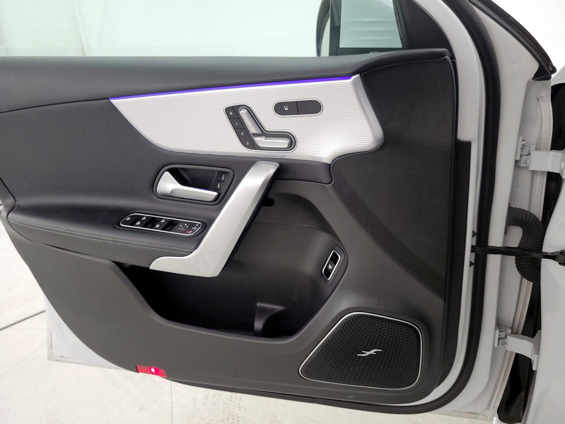 Thumbnail: 2020 Mercedes-Benz A-Class - 12