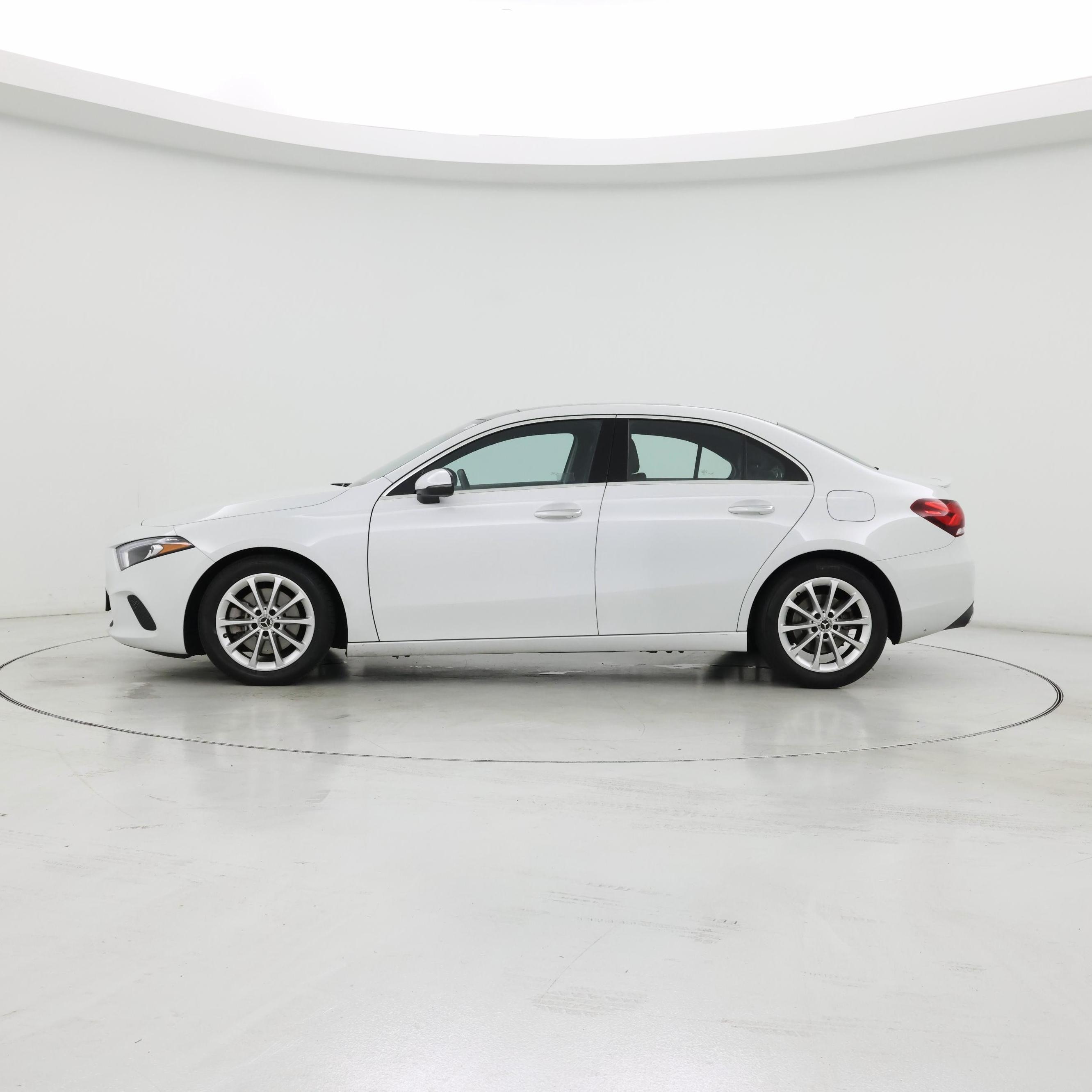 Thumbnail: 2020 Mercedes-Benz A-Class - 3