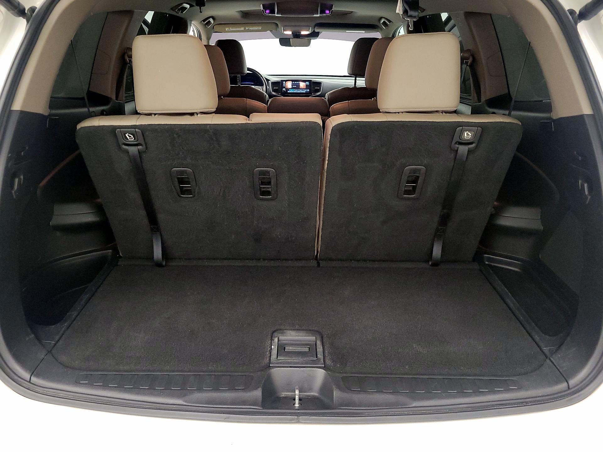 Thumbnail: 2019 Honda Pilot - 19