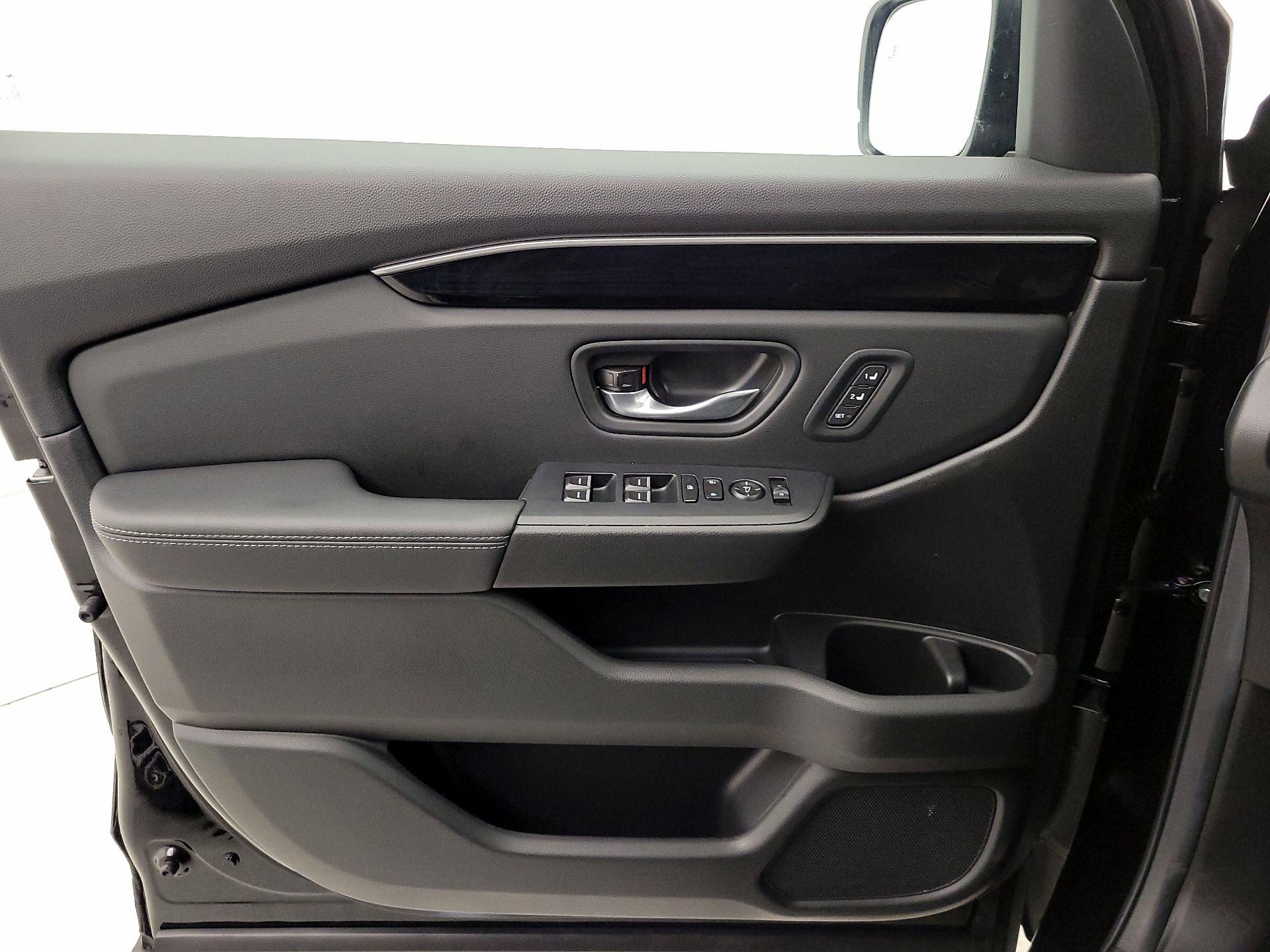 Thumbnail: 2025 Honda Pilot - 12