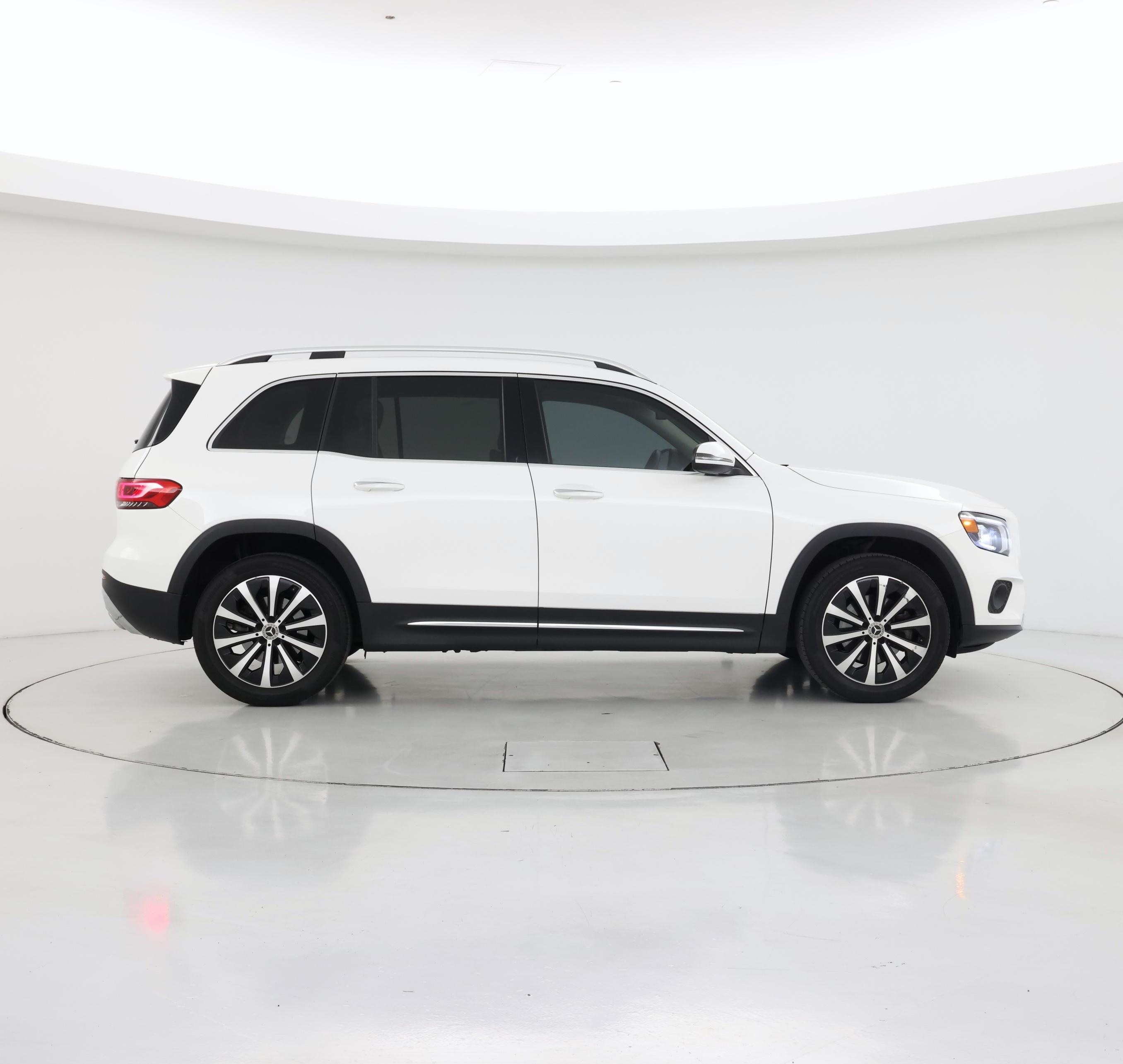 Thumbnail: 2021 Mercedes-Benz GLB - 7