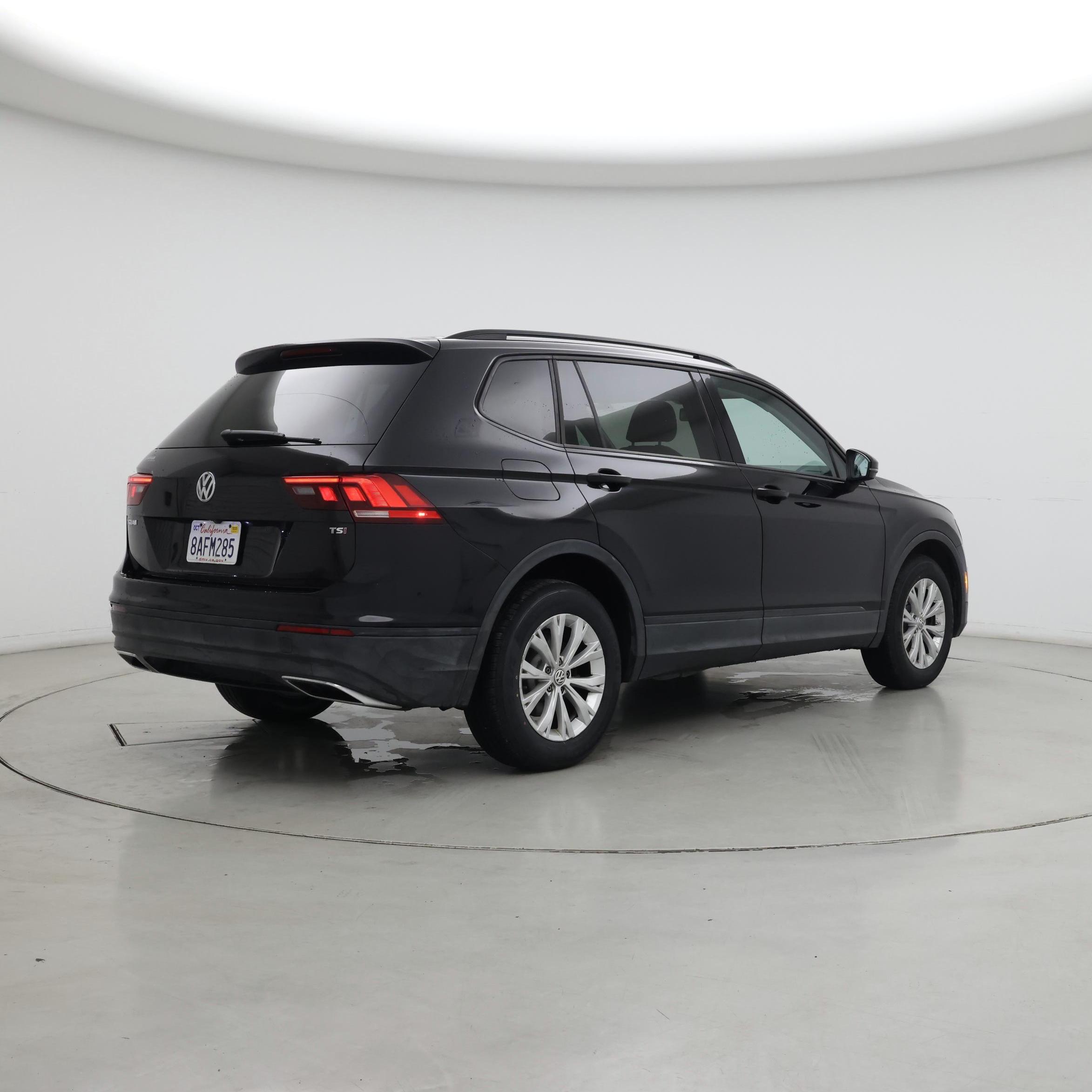 Thumbnail: 2018 Volkswagen Tiguan - 8