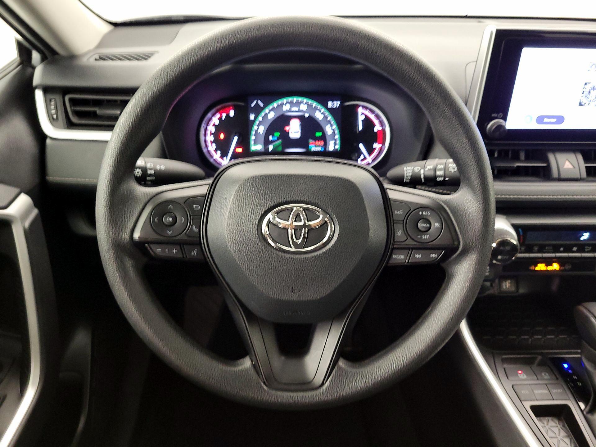 Thumbnail: 2024 Toyota RAV4 - 10