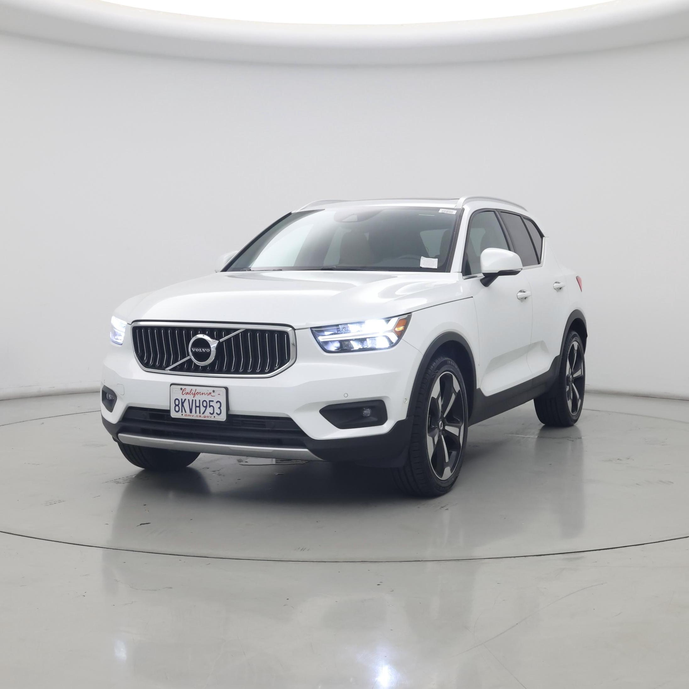 Thumbnail: 2019 Volvo XC40 - 4