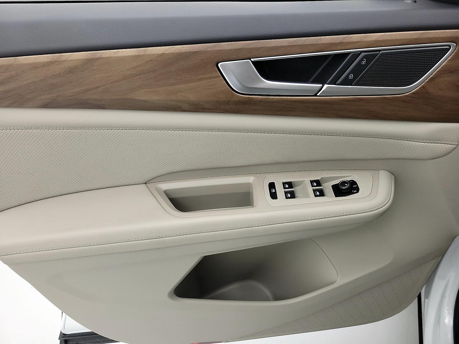 Thumbnail: 2024 Volkswagen Atlas - 12