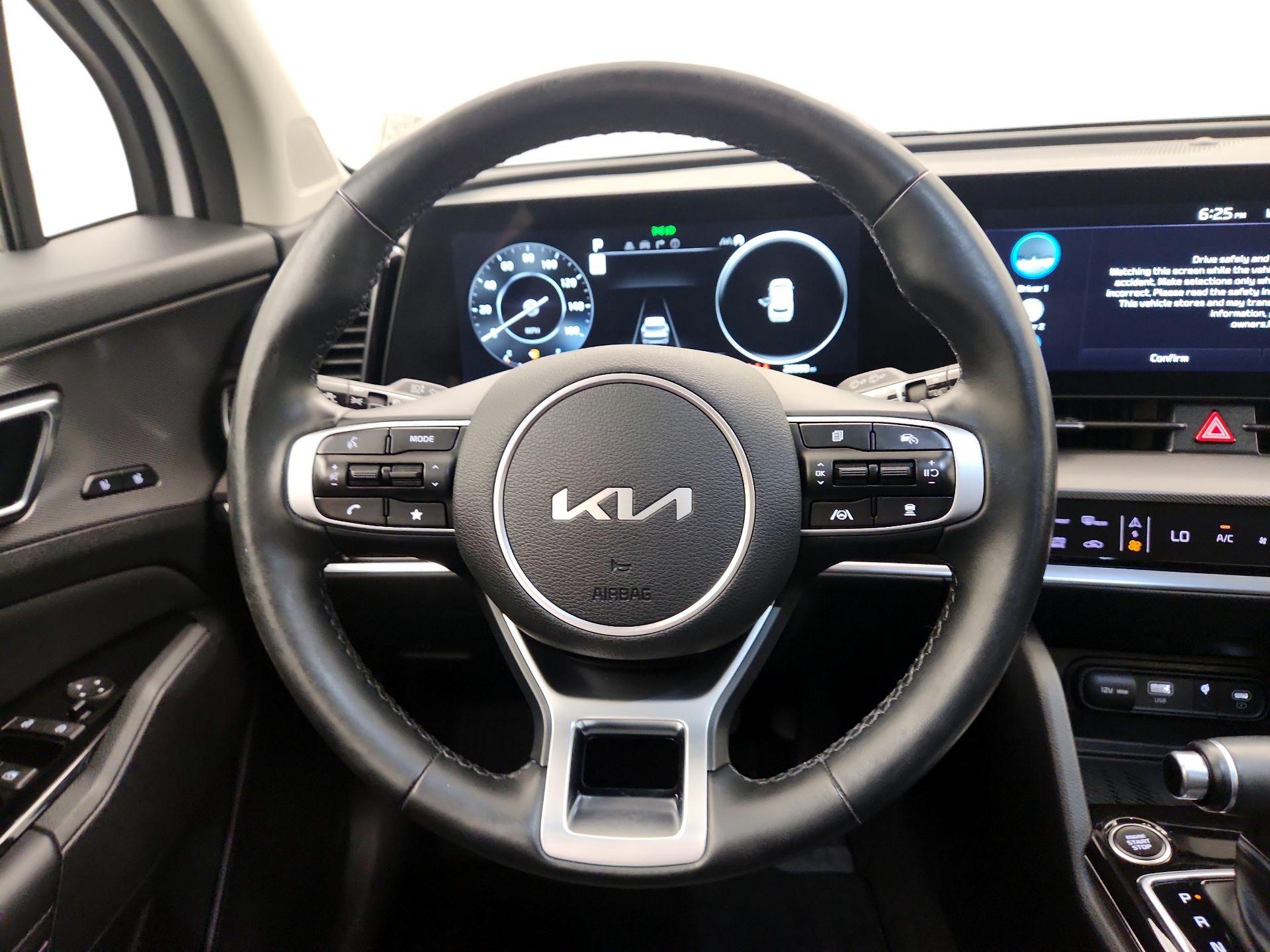 Thumbnail: 2023 Kia Sportage - 10