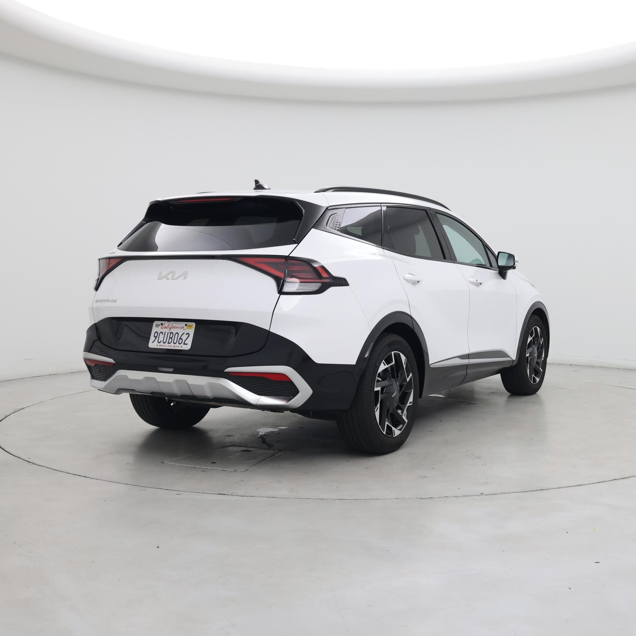 Thumbnail: 2023 Kia Sportage - 8