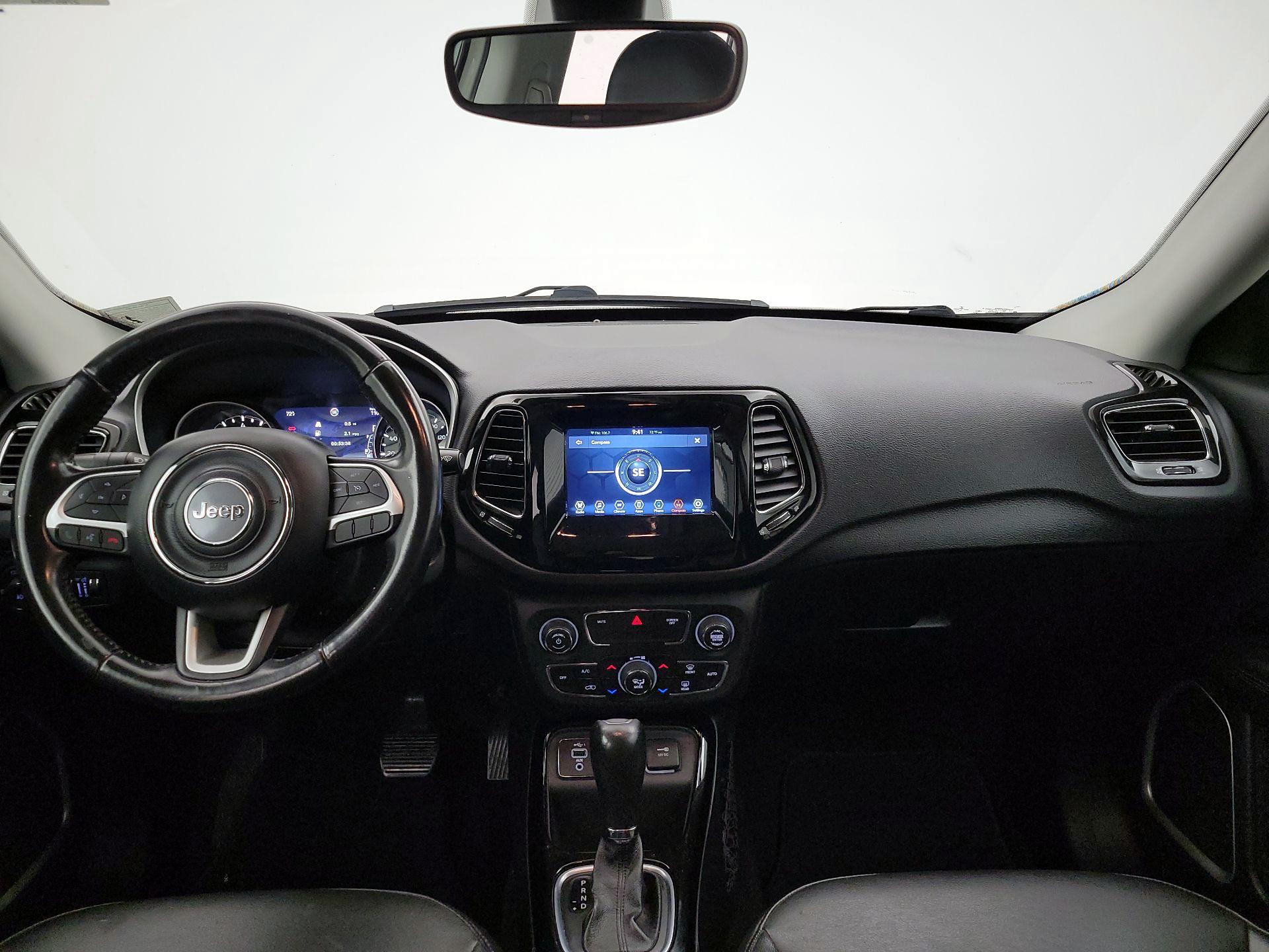 Thumbnail: 2020 Jeep Compass - 9