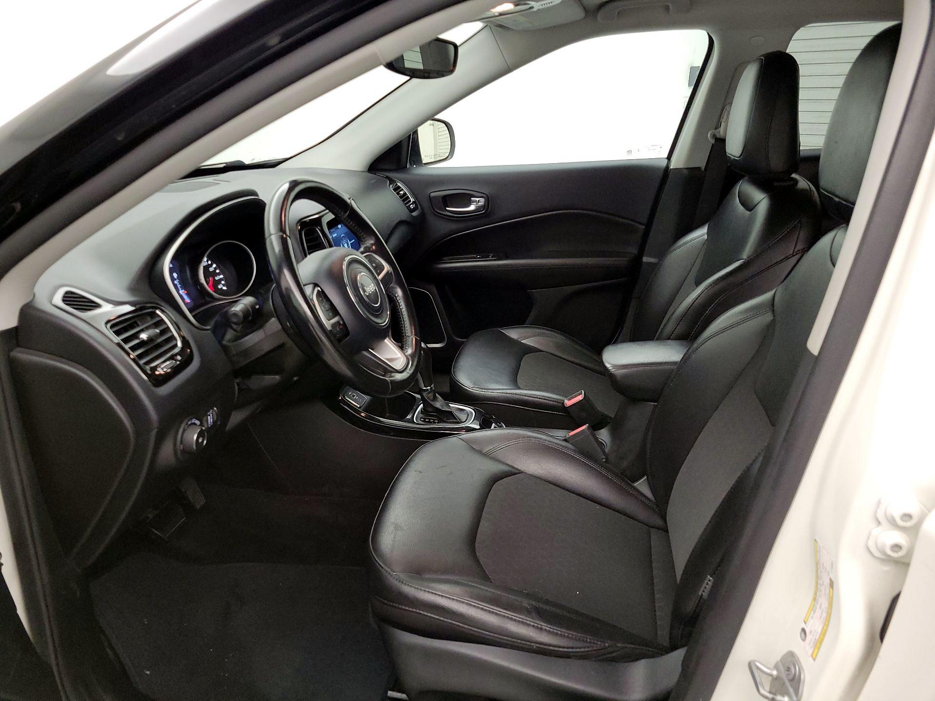 Thumbnail: 2020 Jeep Compass - 11