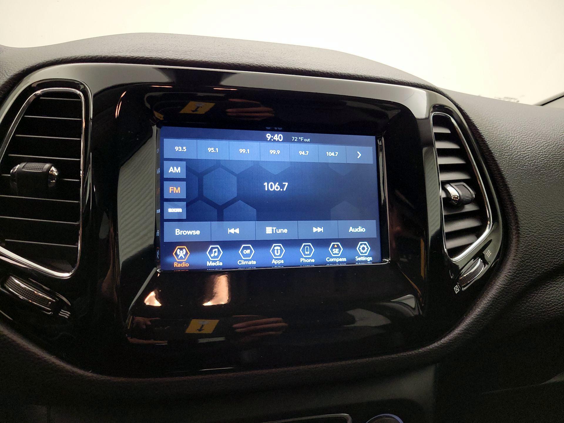 Thumbnail: 2020 Jeep Compass - 15