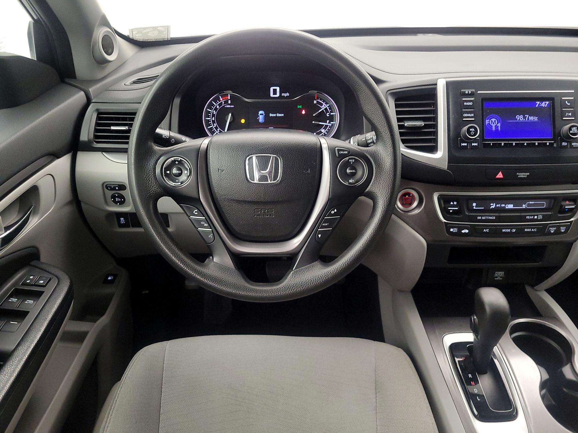 Thumbnail: 2016 Honda Pilot - 10