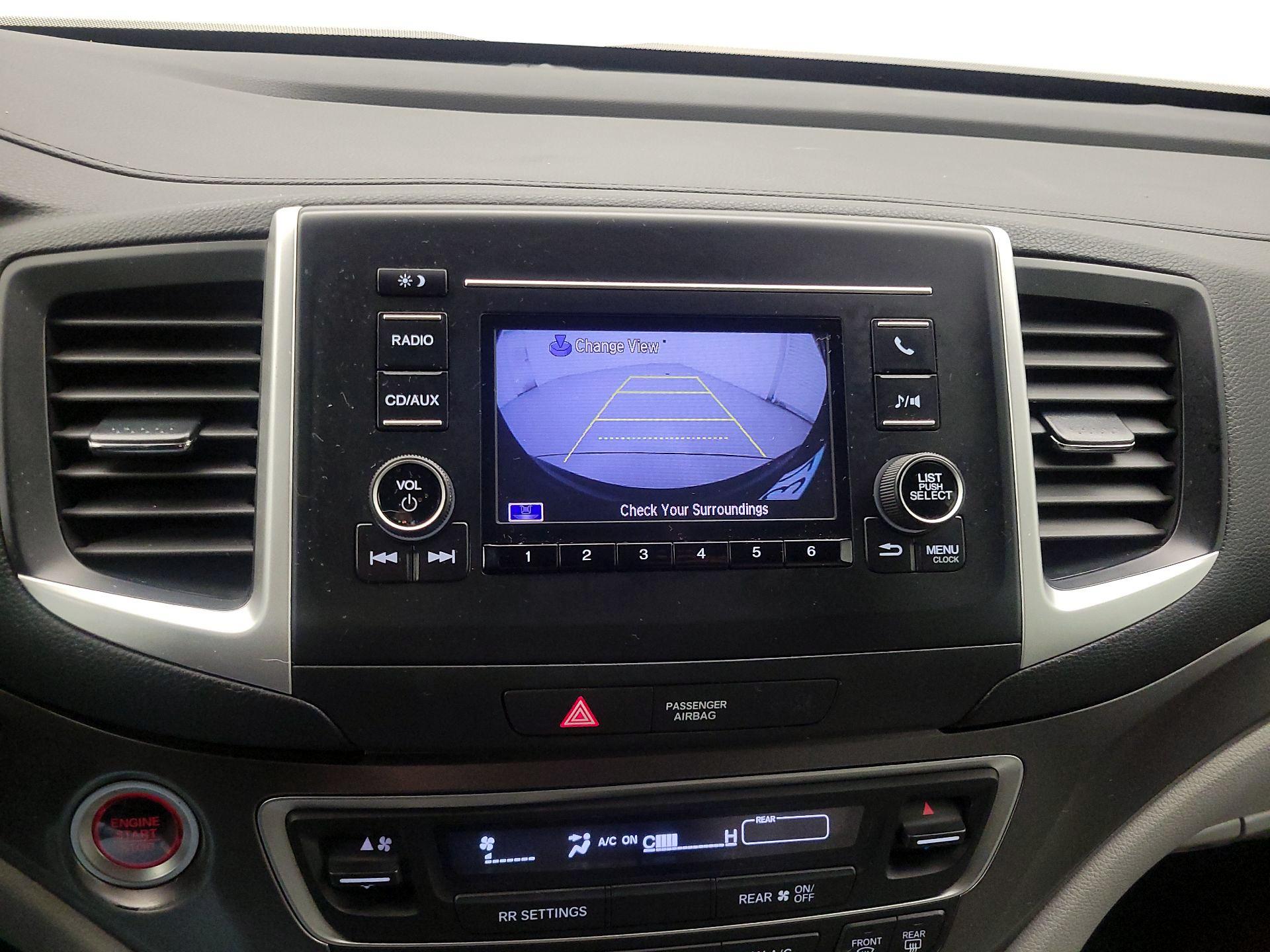 Thumbnail: 2016 Honda Pilot - 14