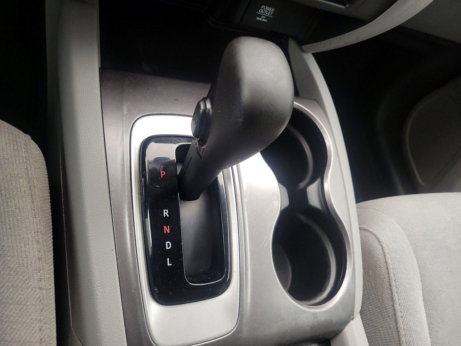 Thumbnail: 2016 Honda Pilot - 17