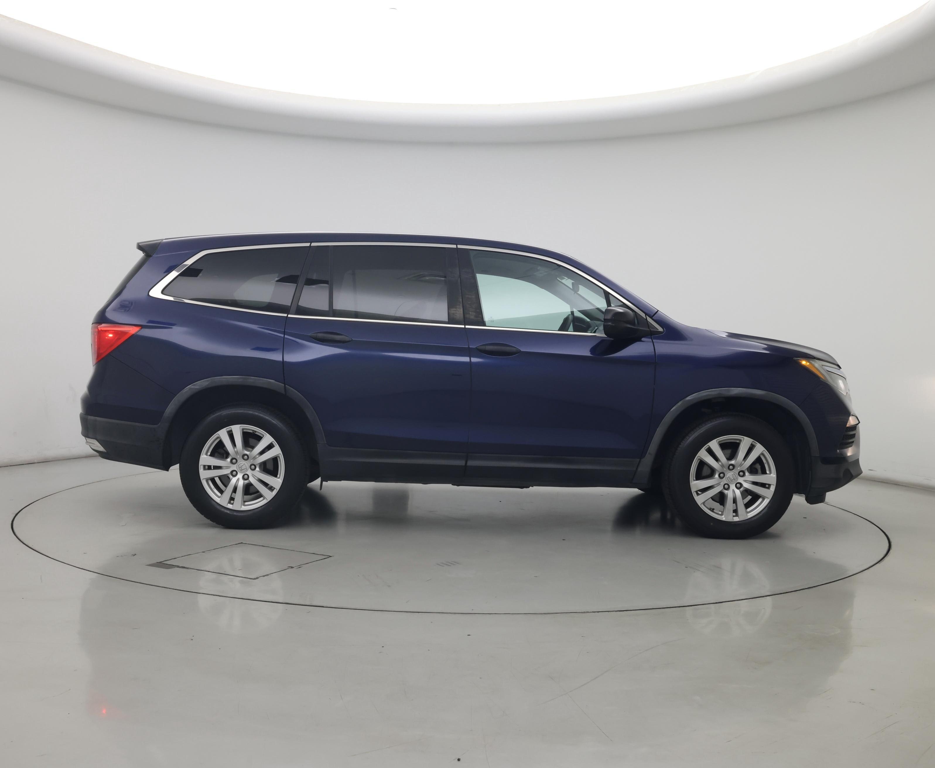 Thumbnail: 2016 Honda Pilot - 7