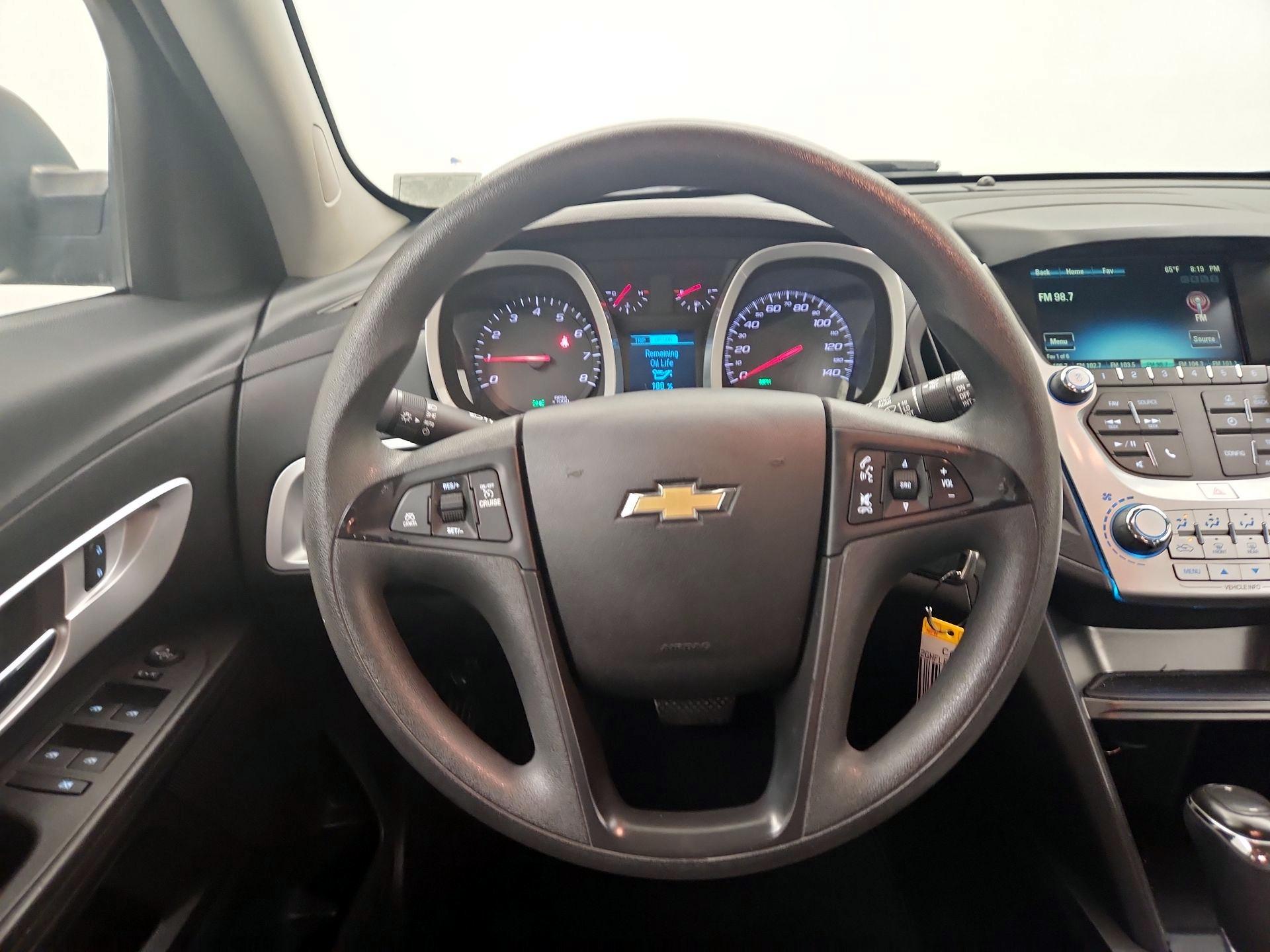 Thumbnail: 2017 Chevrolet Equinox - 10