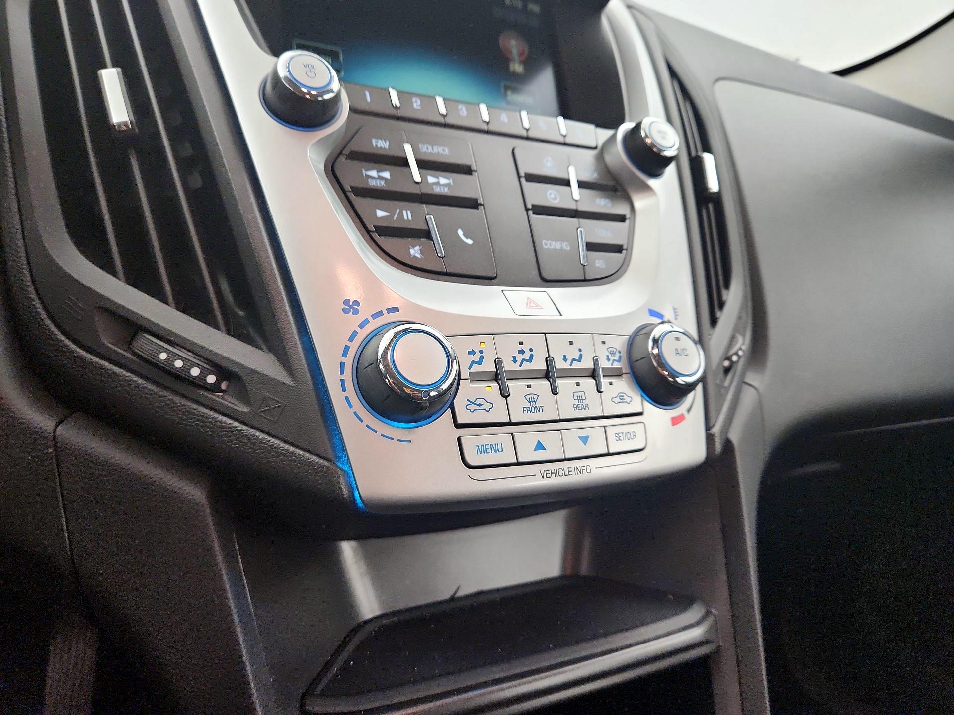 Thumbnail: 2017 Chevrolet Equinox - 15