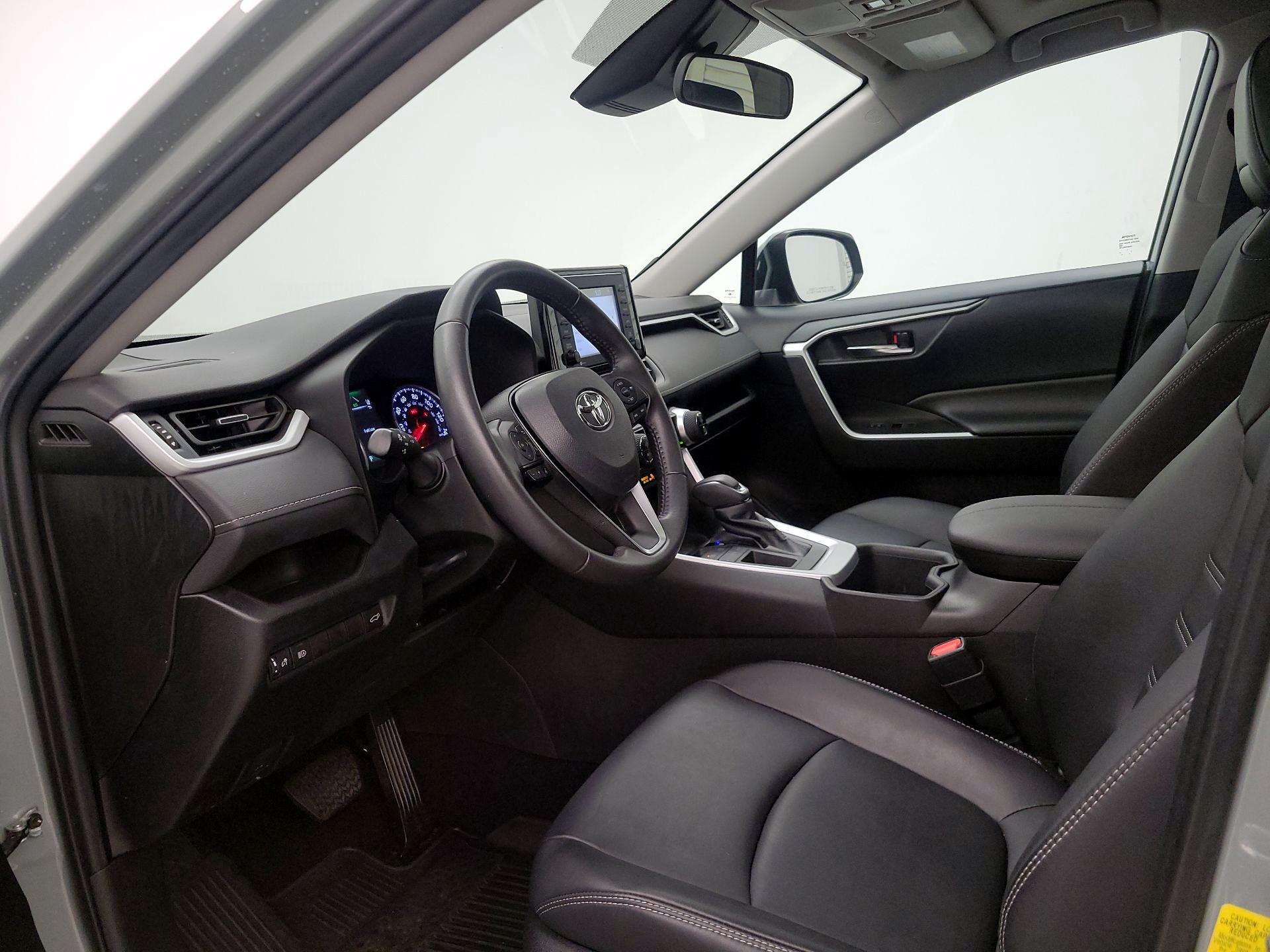 Thumbnail: 2022 Toyota RAV4 - 11