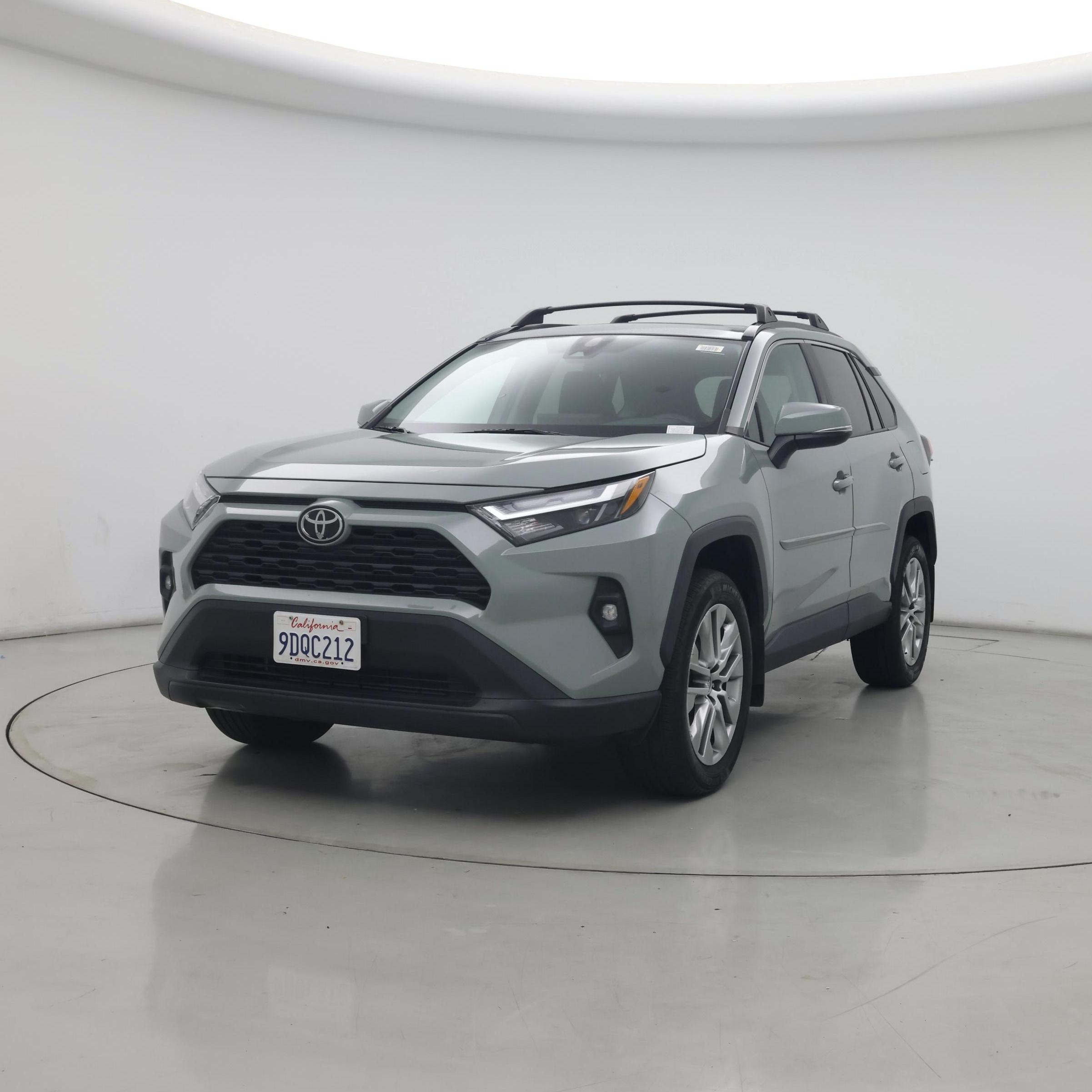 Thumbnail: 2022 Toyota RAV4 - 4