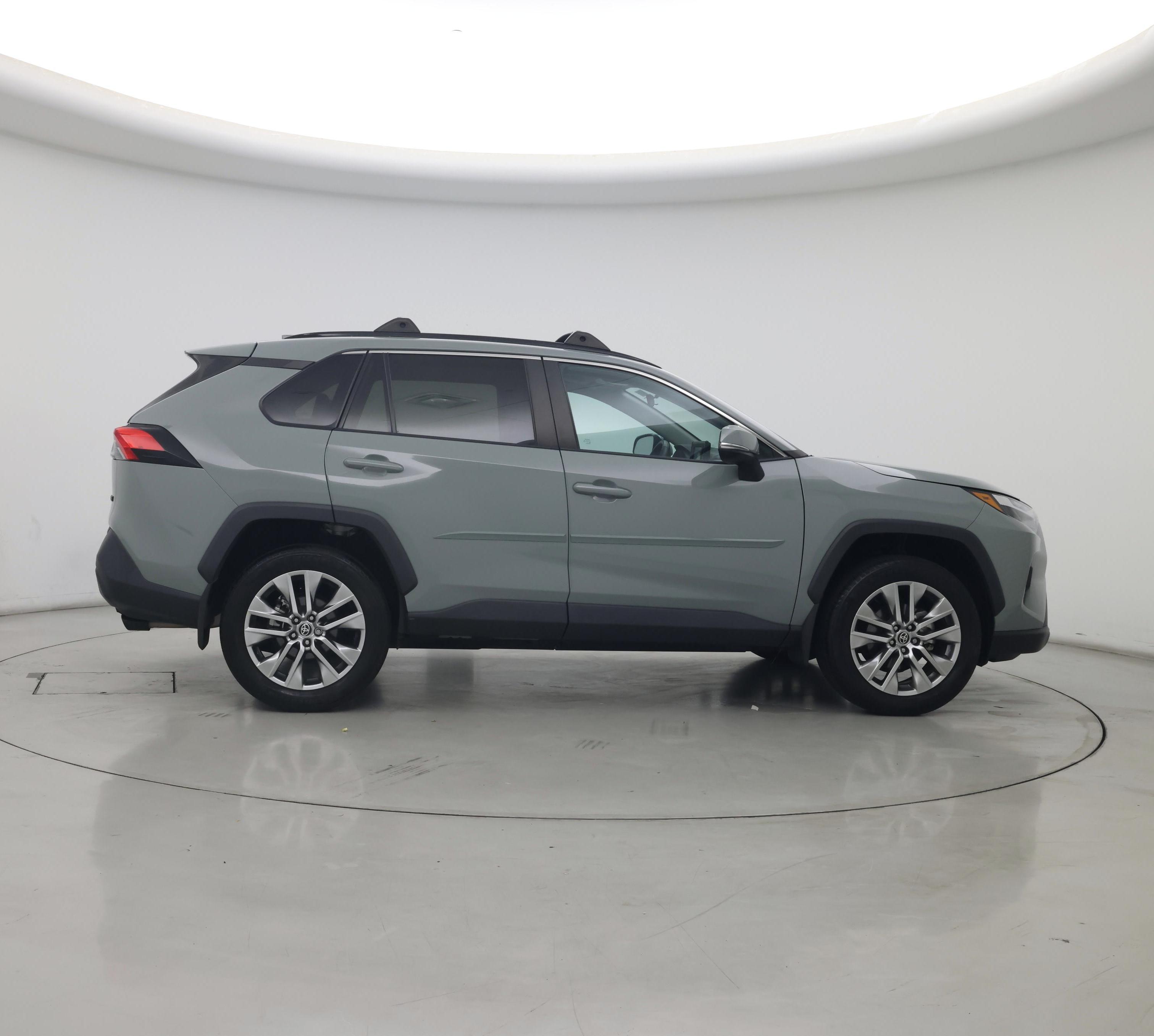 Thumbnail: 2022 Toyota RAV4 - 7