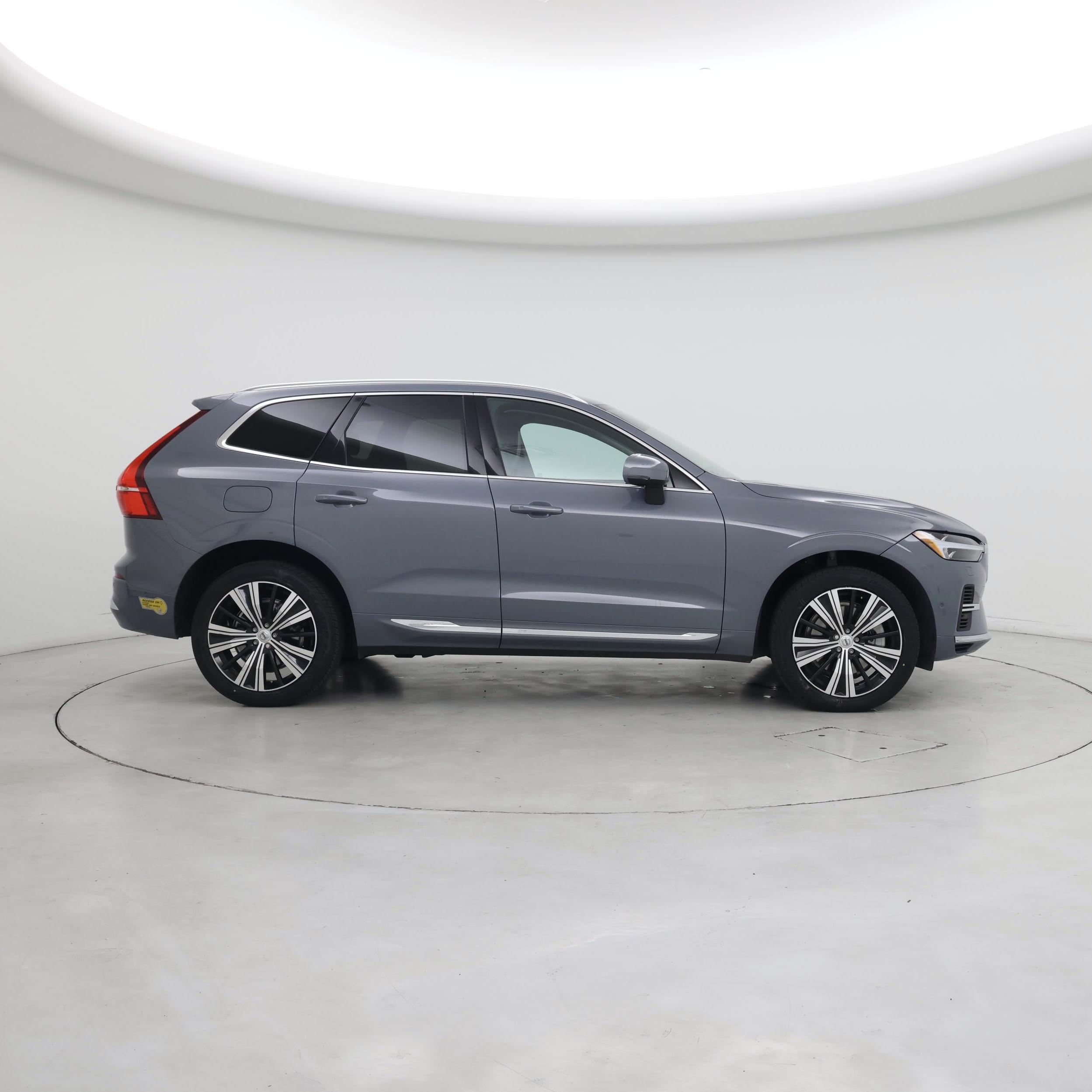 Thumbnail: 2022 Volvo XC60 - 7