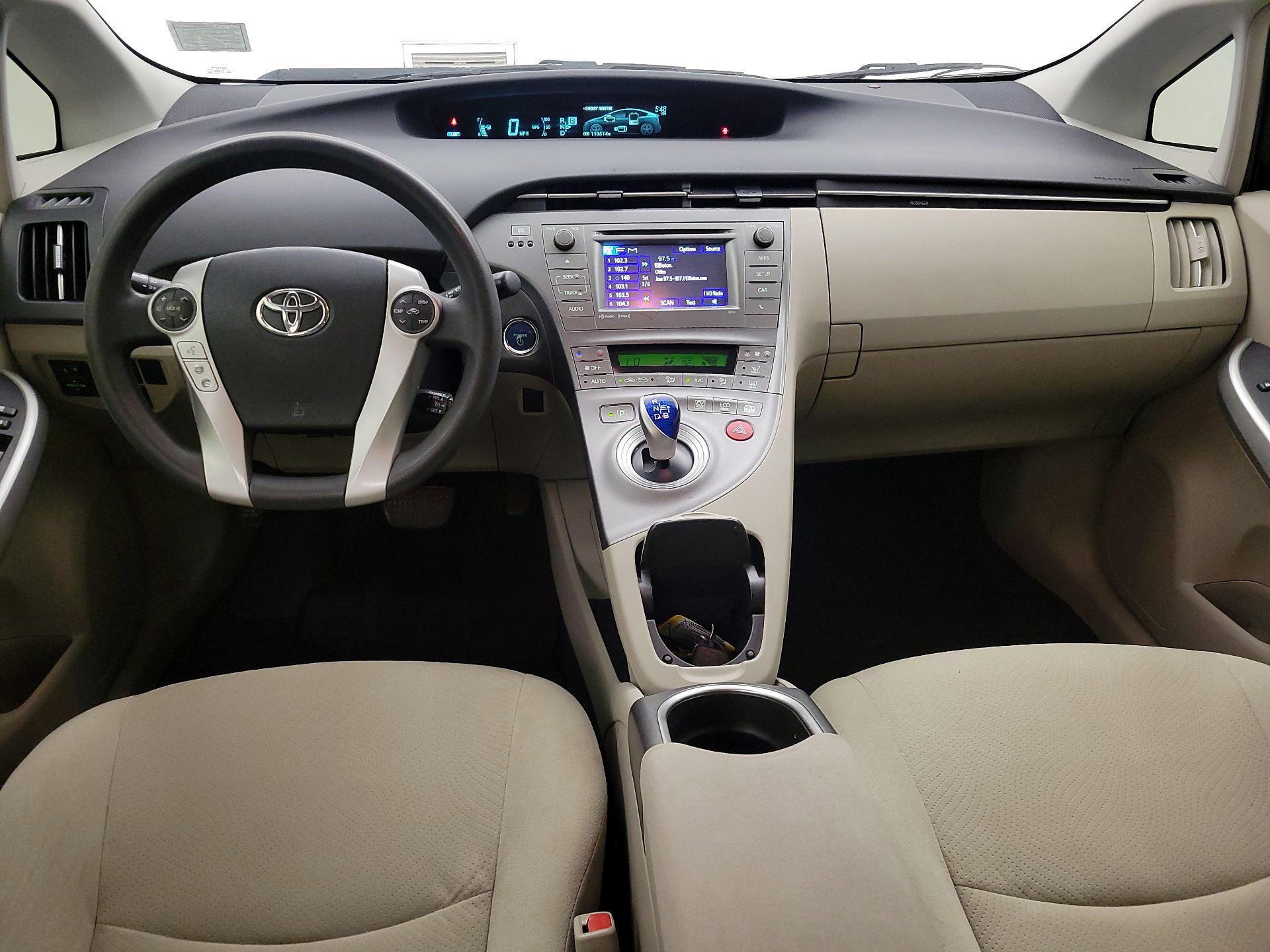 Thumbnail: 2014 Toyota Prius - 9