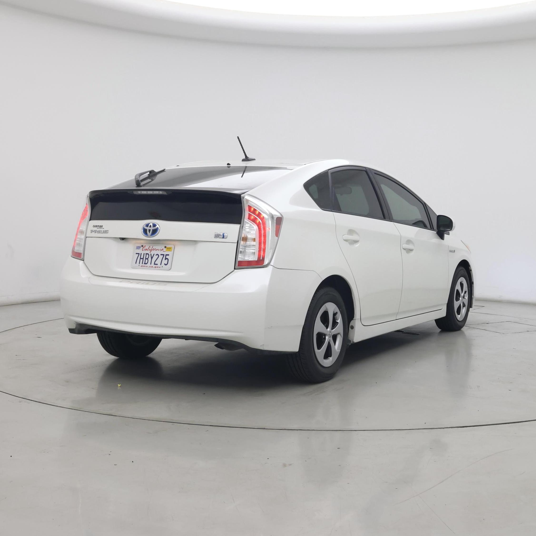Thumbnail: 2014 Toyota Prius - 8