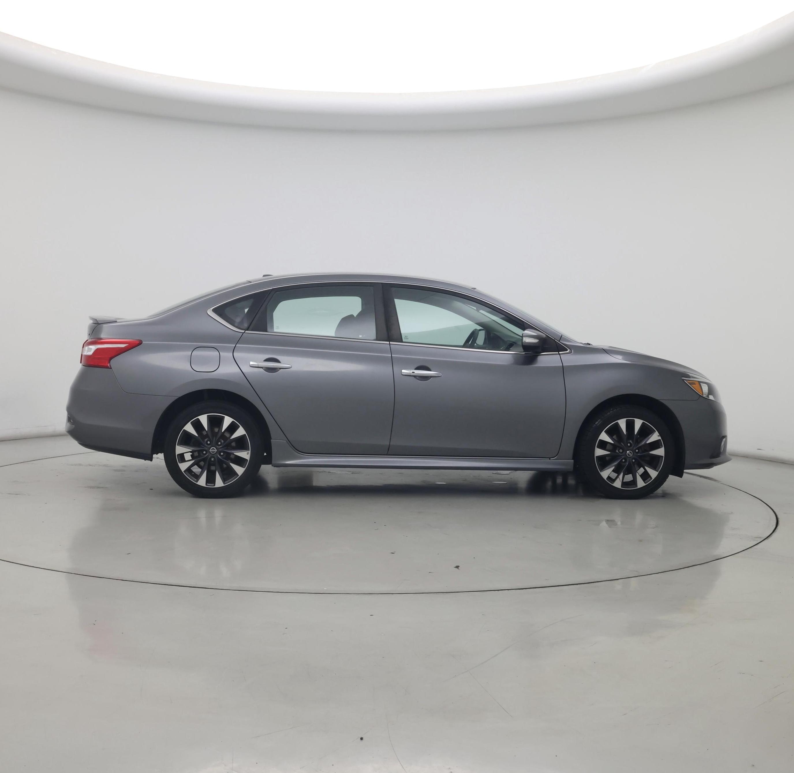 Thumbnail: 2016 Nissan Sentra - 7