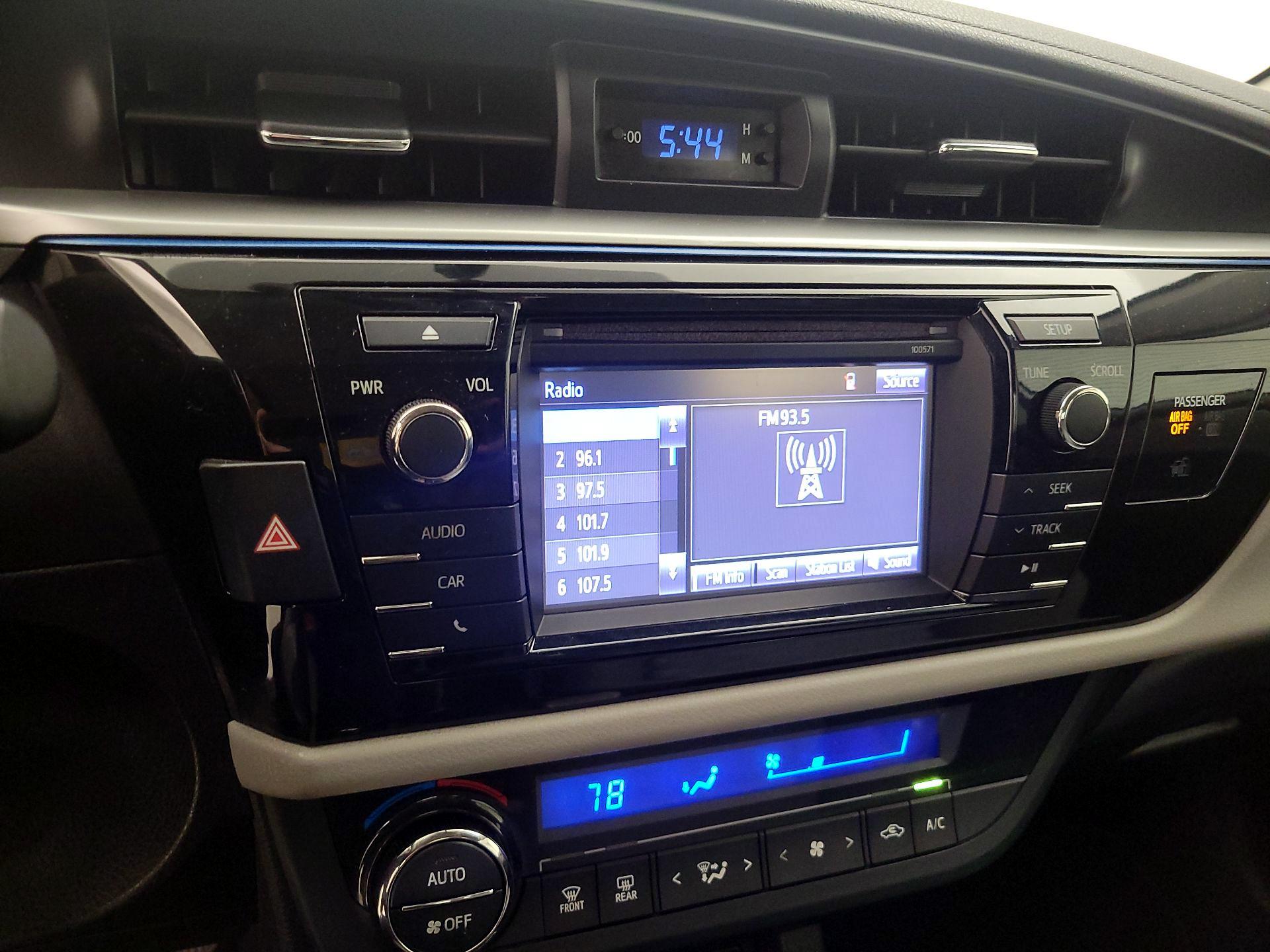 Thumbnail: 2016 Toyota Corolla - 15