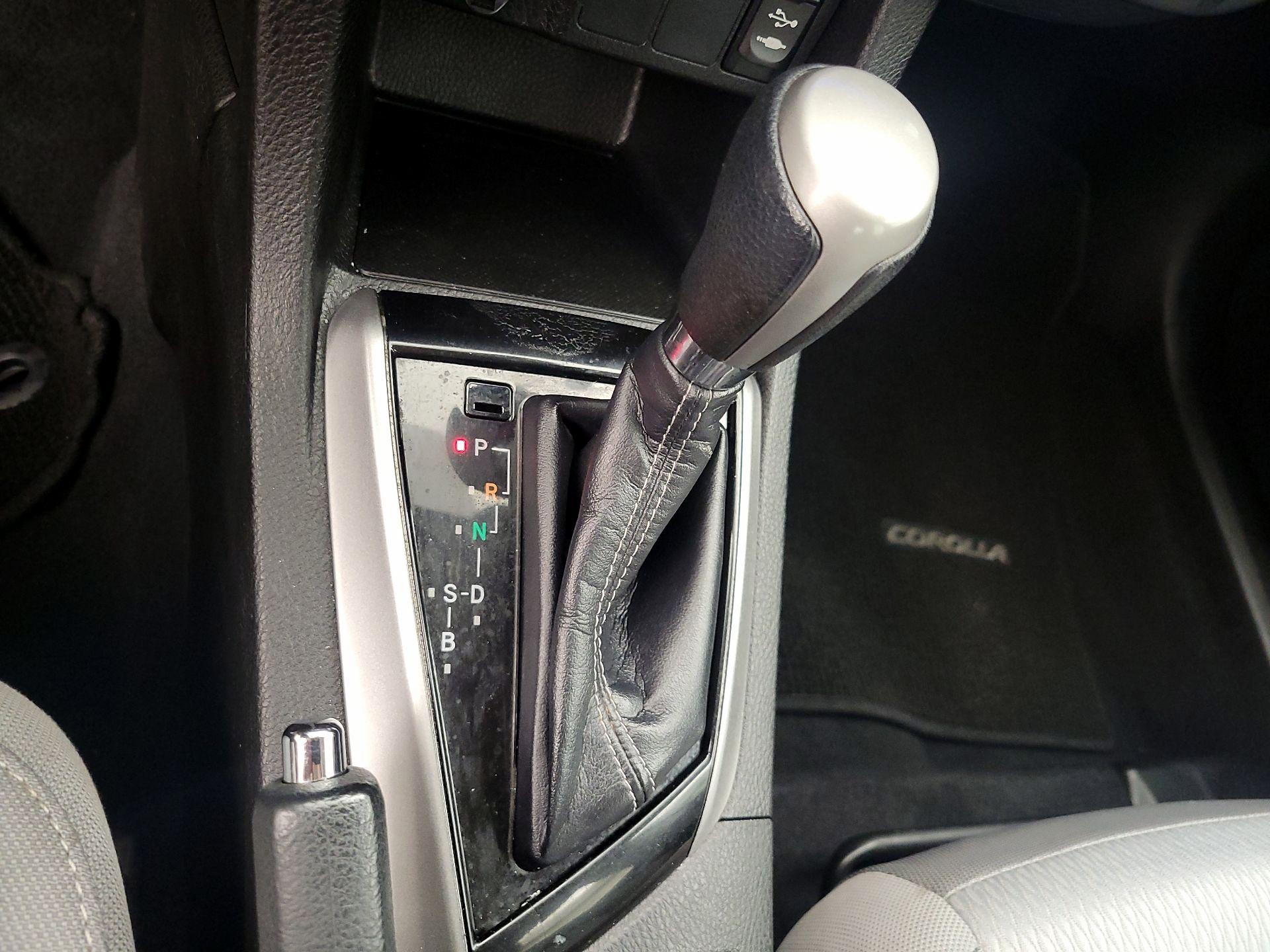 Thumbnail: 2016 Toyota Corolla - 17