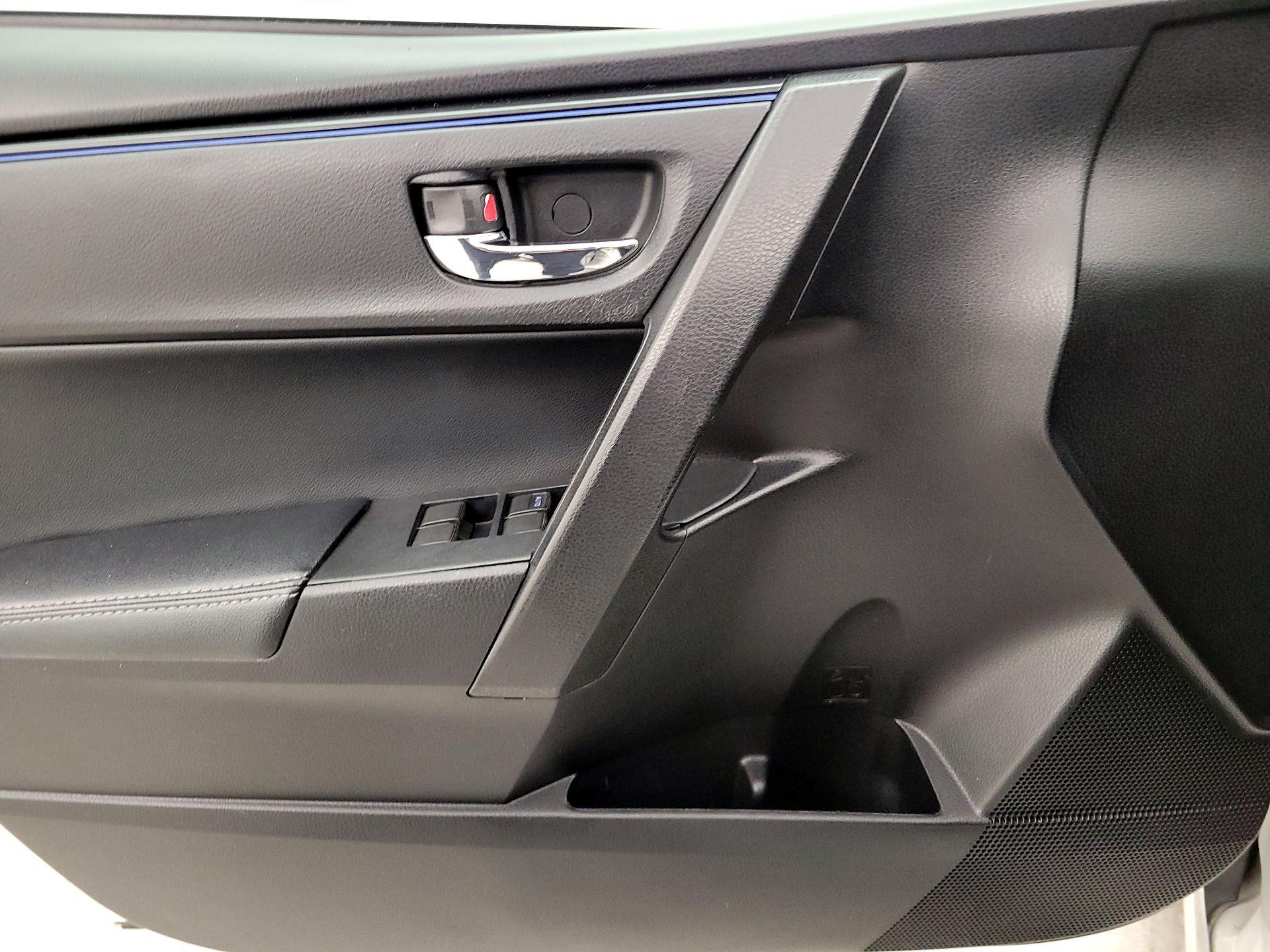 Thumbnail: 2019 Toyota Corolla - 12