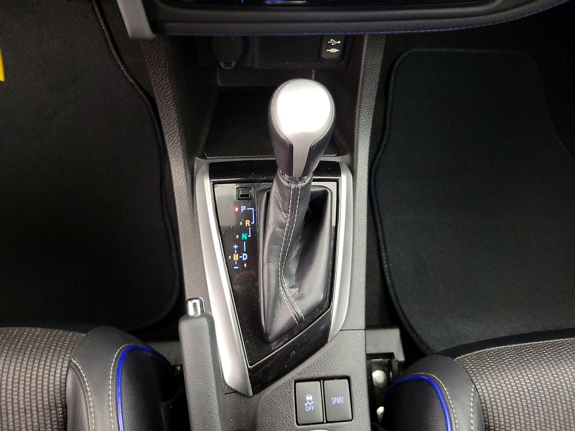 Thumbnail: 2019 Toyota Corolla - 17