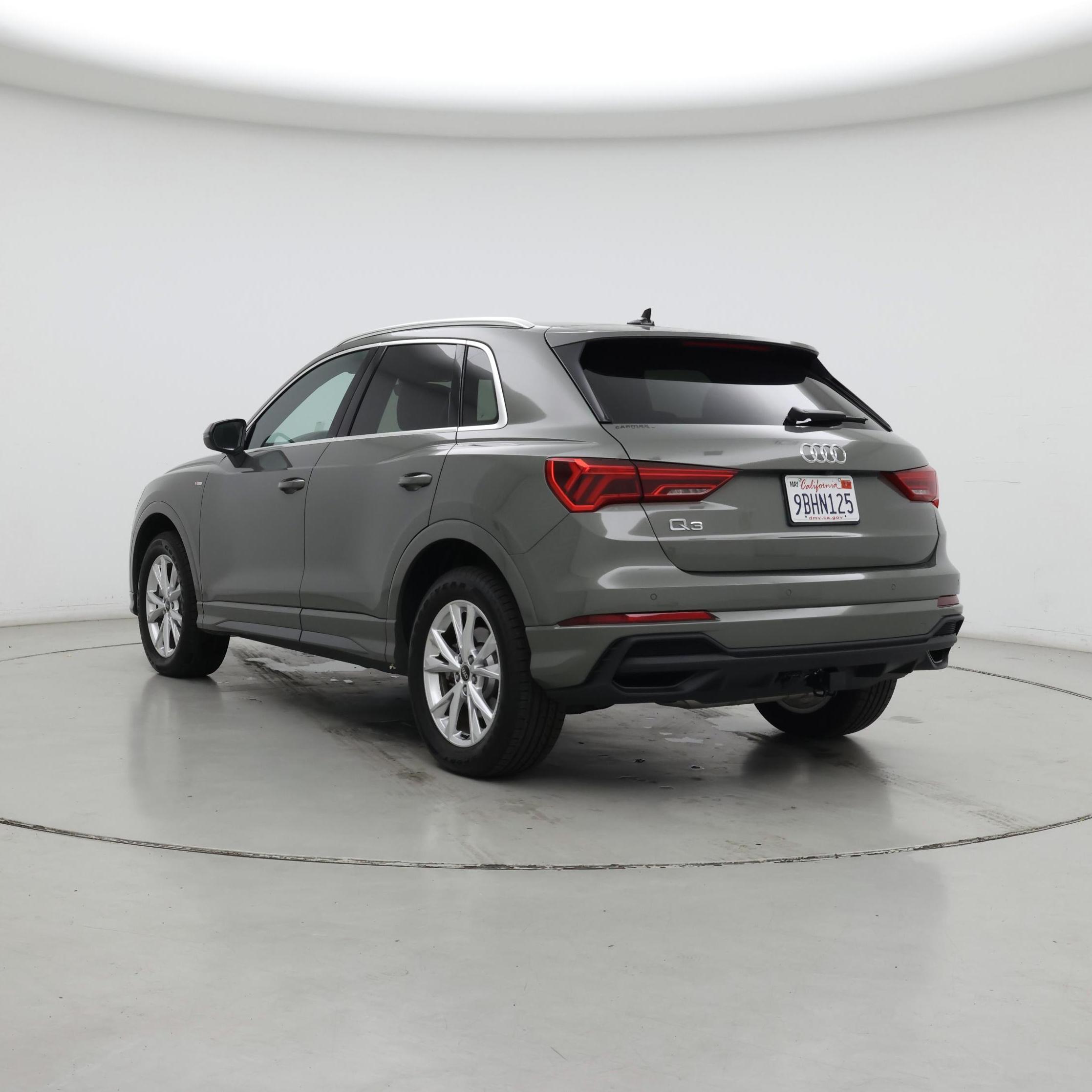 Thumbnail: 2022 Audi Q3 - 2