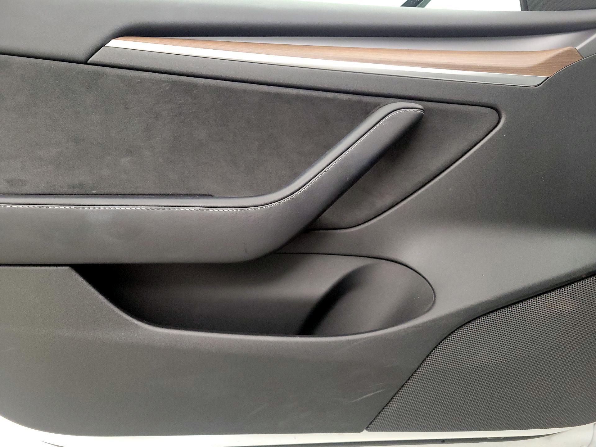 Thumbnail: 2023 Tesla Model 3 - 12