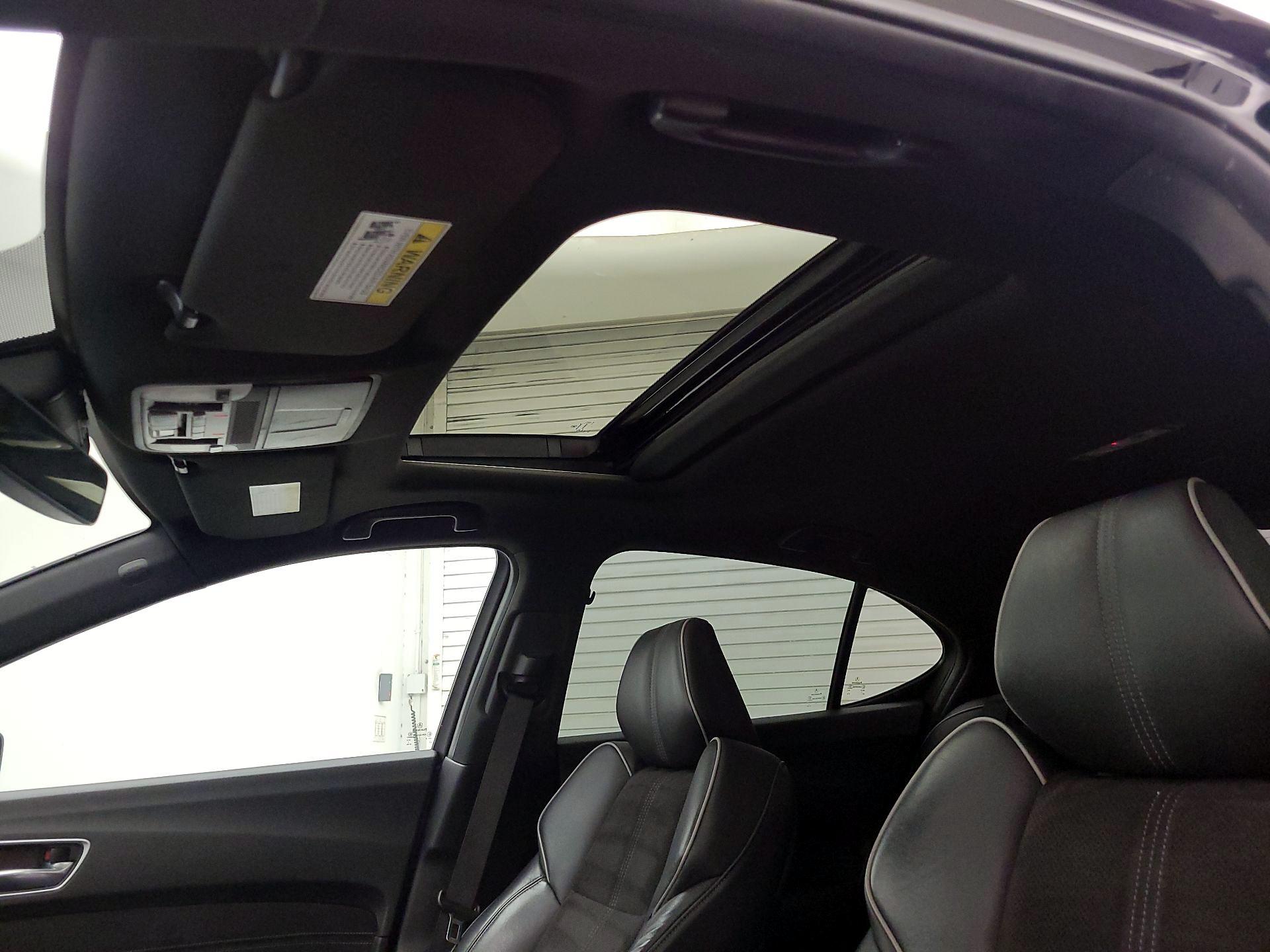 Thumbnail: 2018 Acura TLX - 20