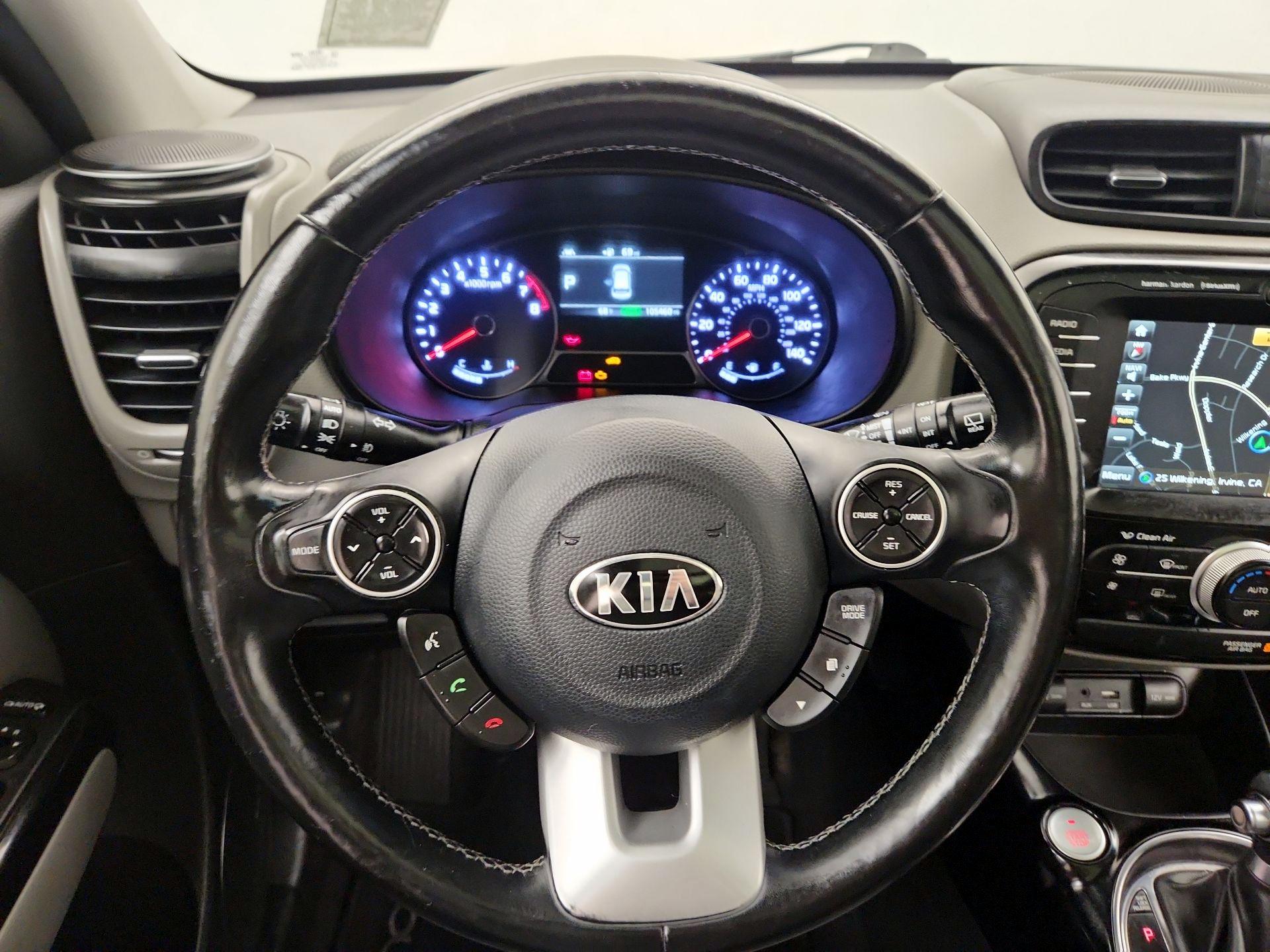 Thumbnail: 2017 Kia Soul - 10