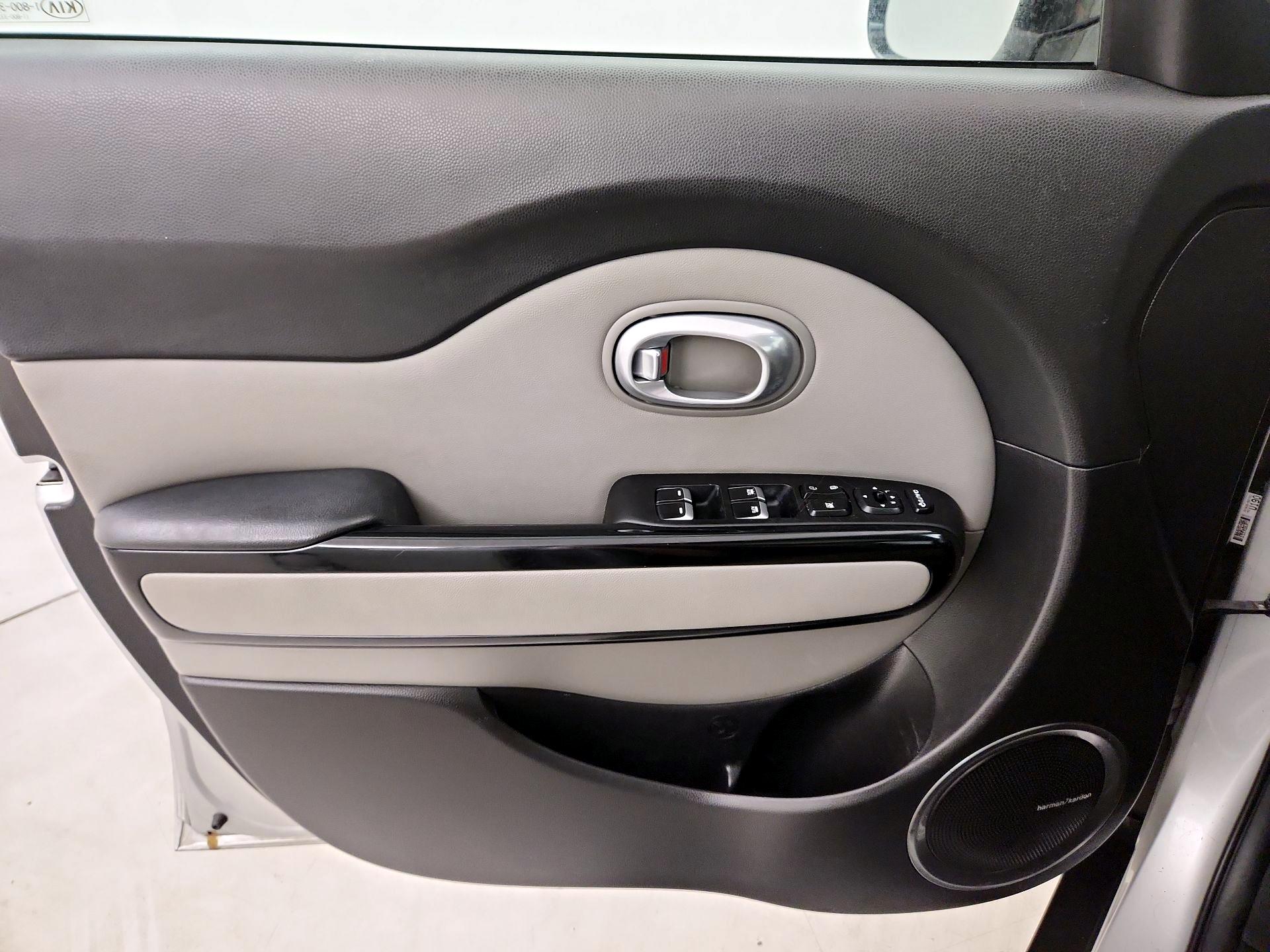 Thumbnail: 2017 Kia Soul - 12