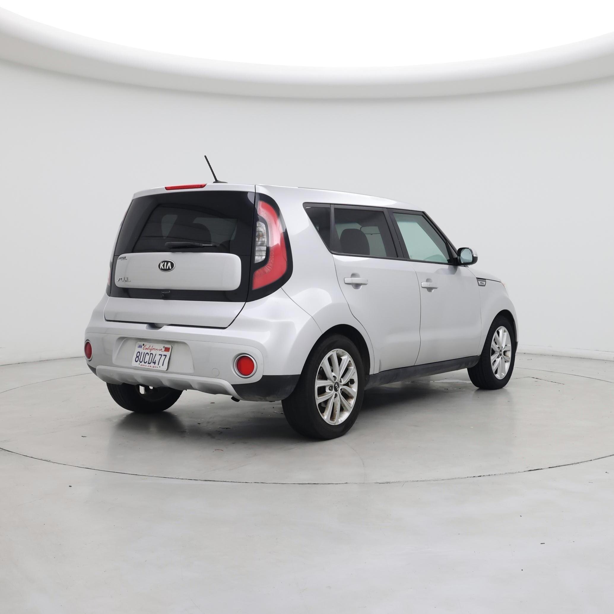 Thumbnail: 2017 Kia Soul - 8