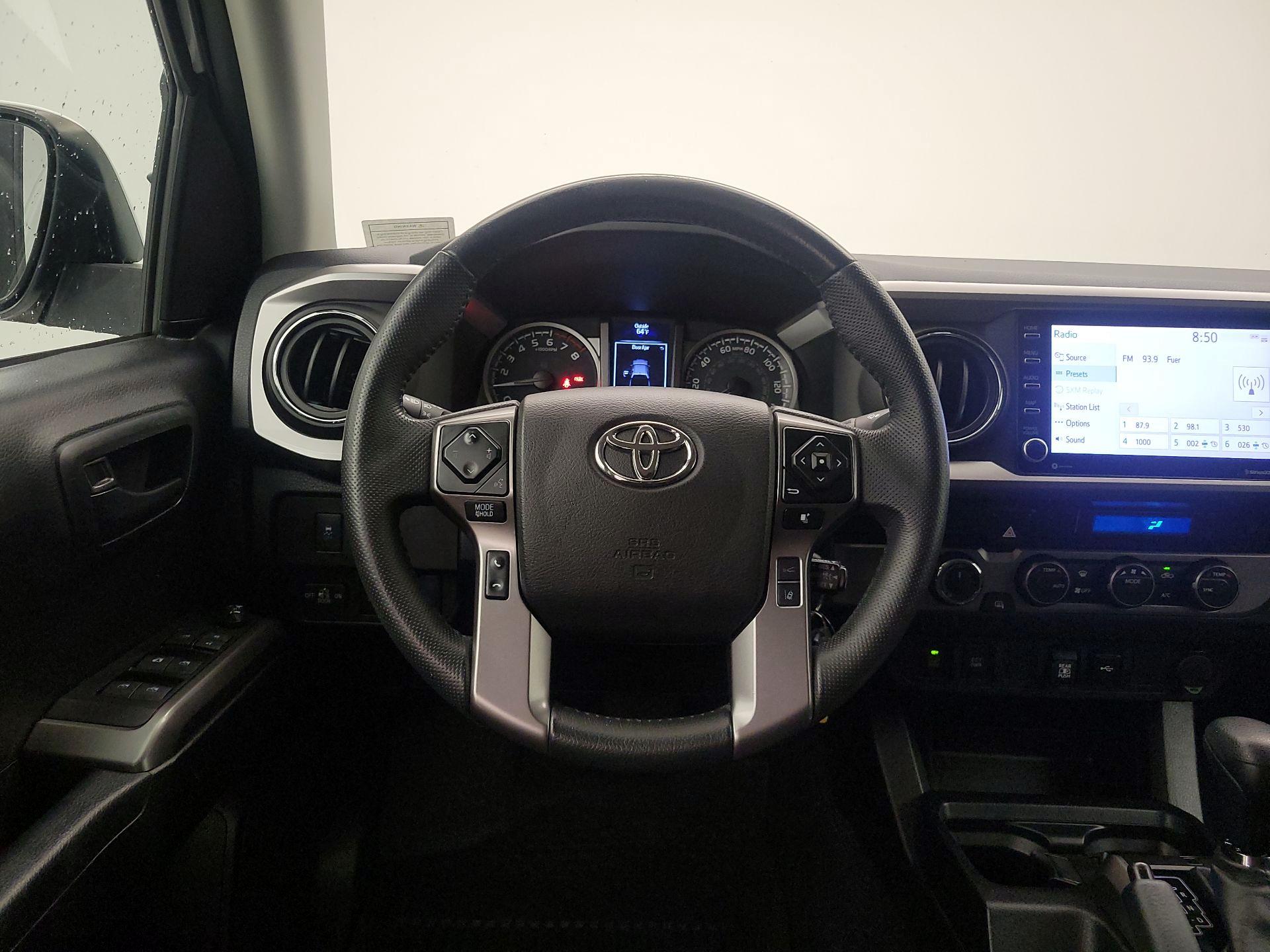 Thumbnail: 2022 Toyota Tacoma - 10