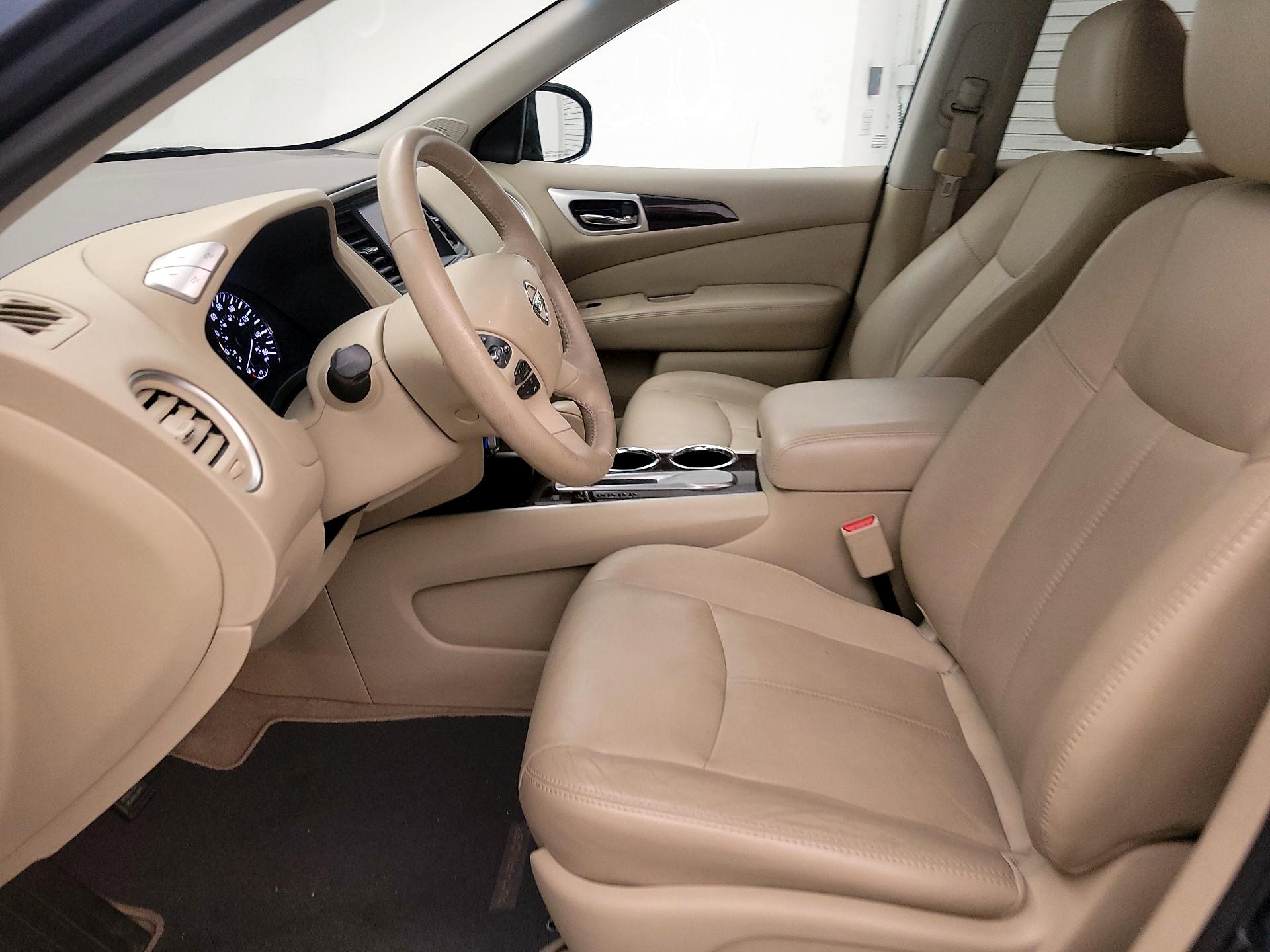 Thumbnail: 2014 Nissan Pathfinder - 11