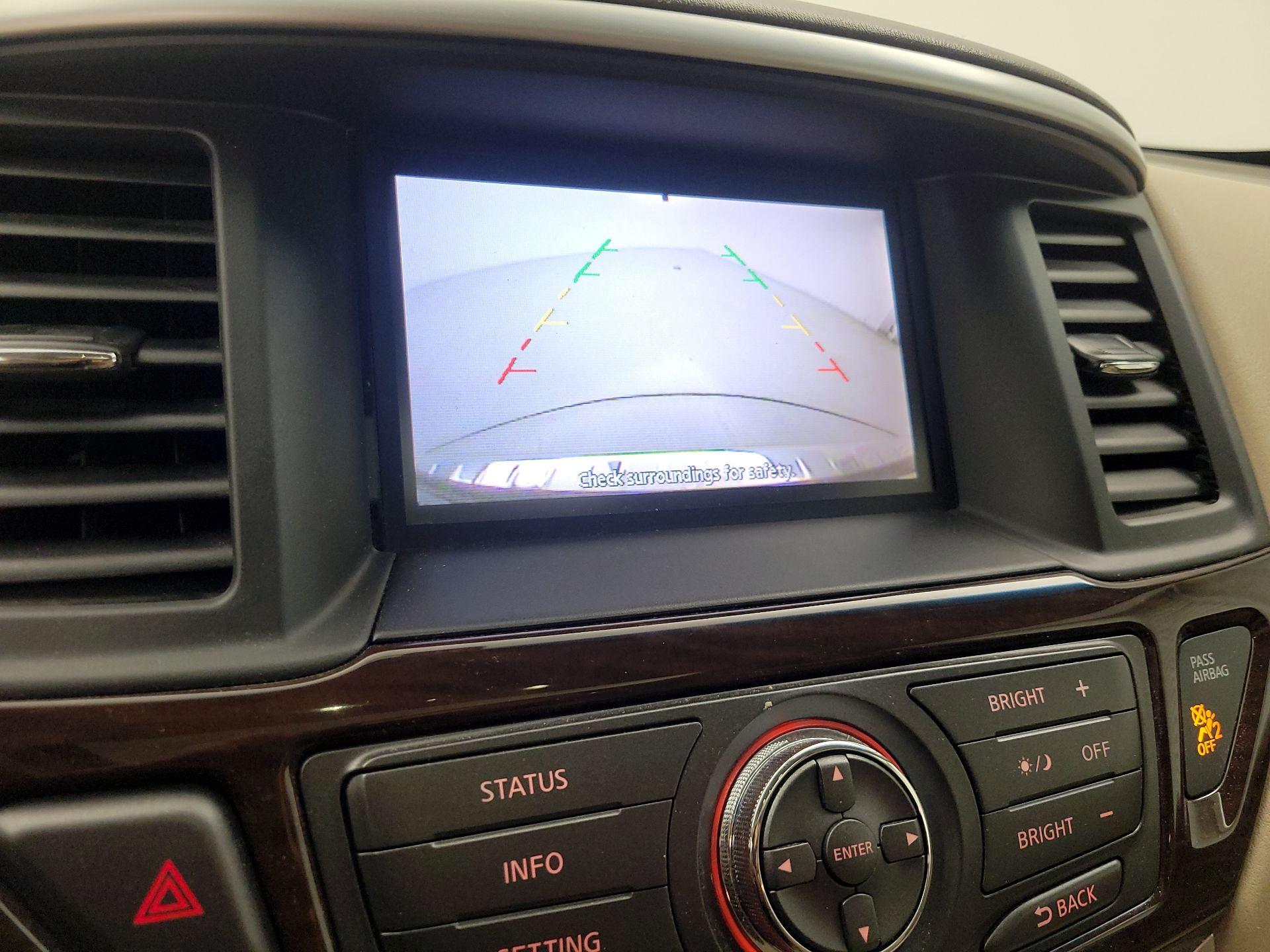 Thumbnail: 2014 Nissan Pathfinder - 14