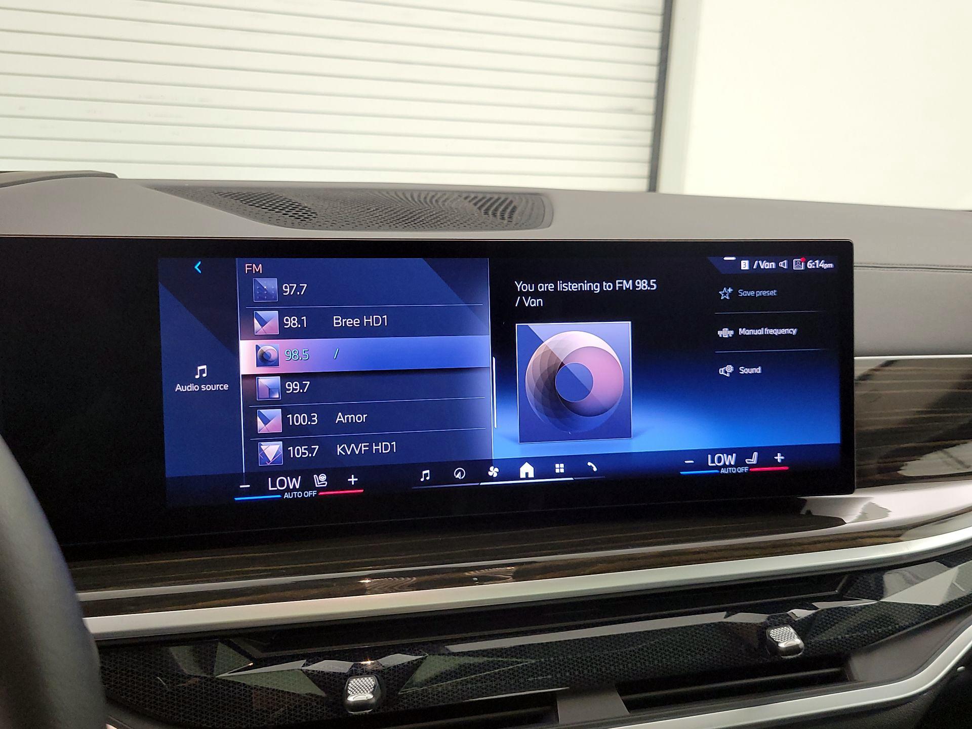 Thumbnail: 2024 BMW X7 - 16