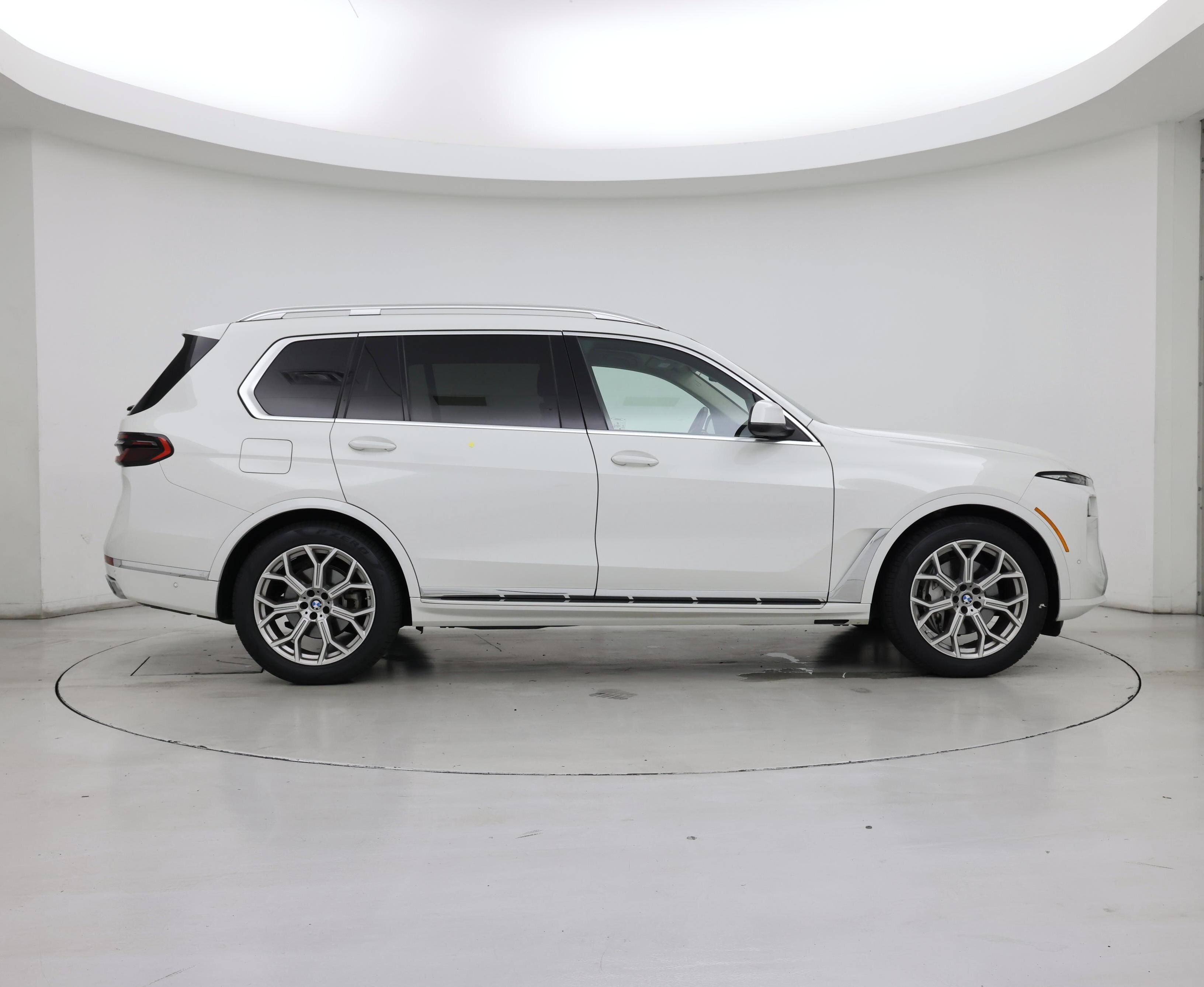 Thumbnail: 2024 BMW X7 - 7