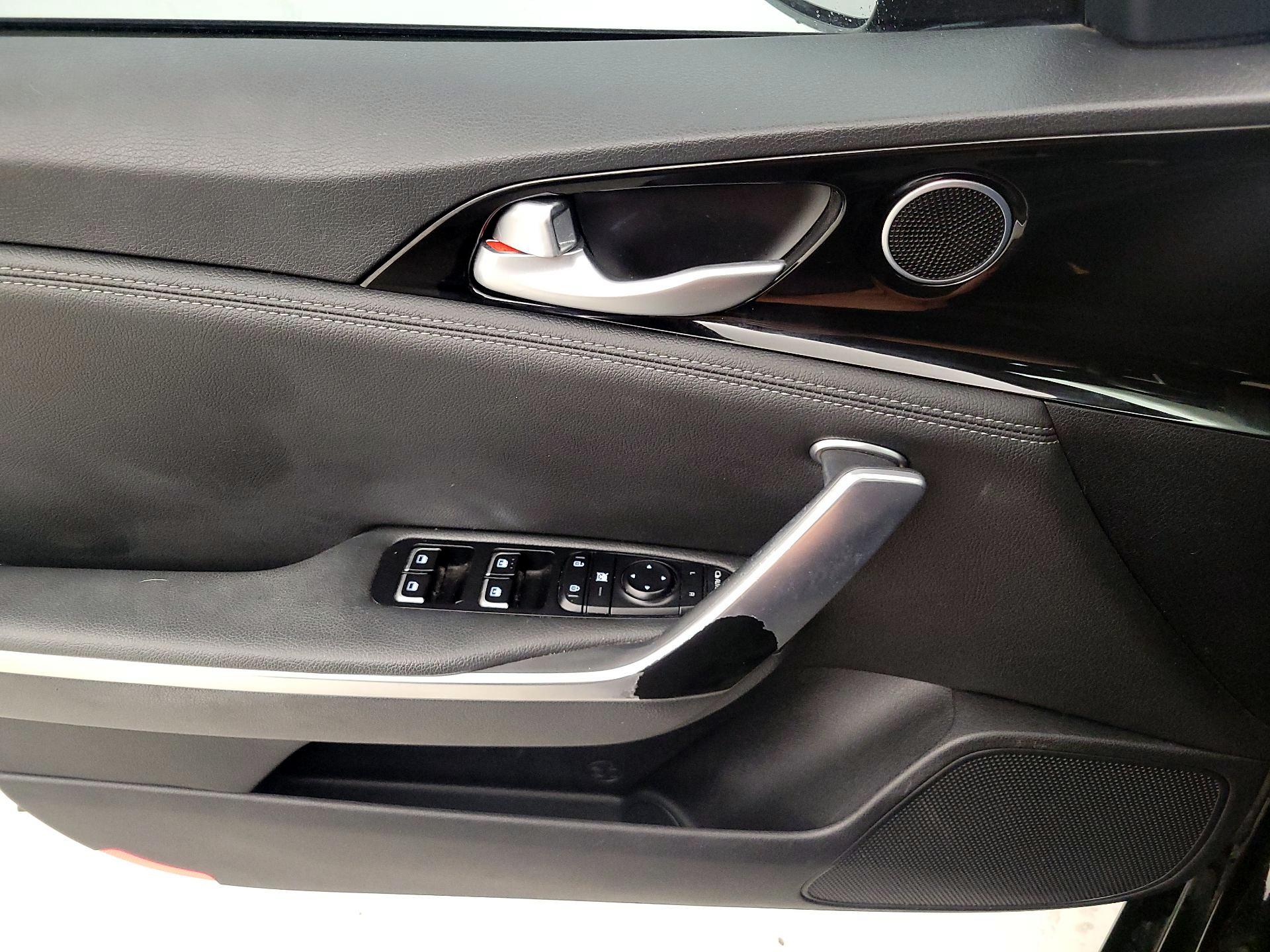 Thumbnail: 2020 Kia Stinger - 12