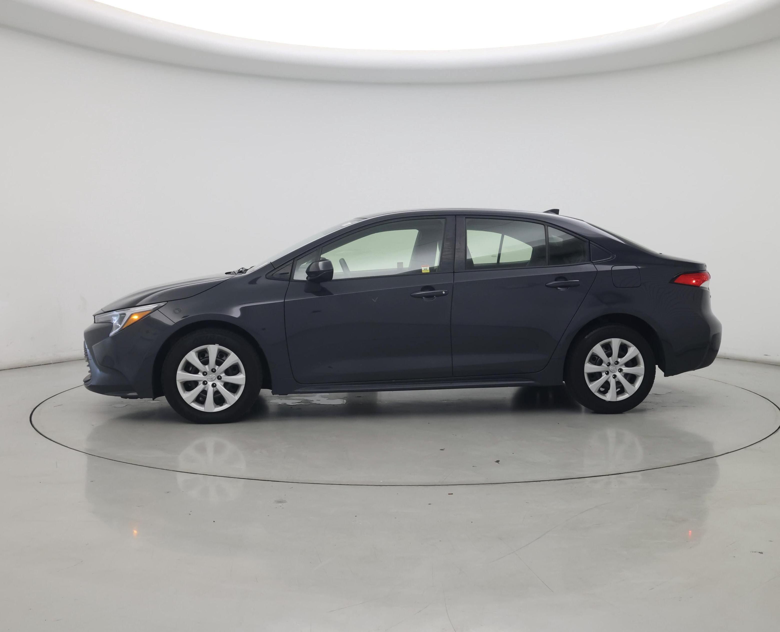 Thumbnail: 2023 Toyota Corolla - 3