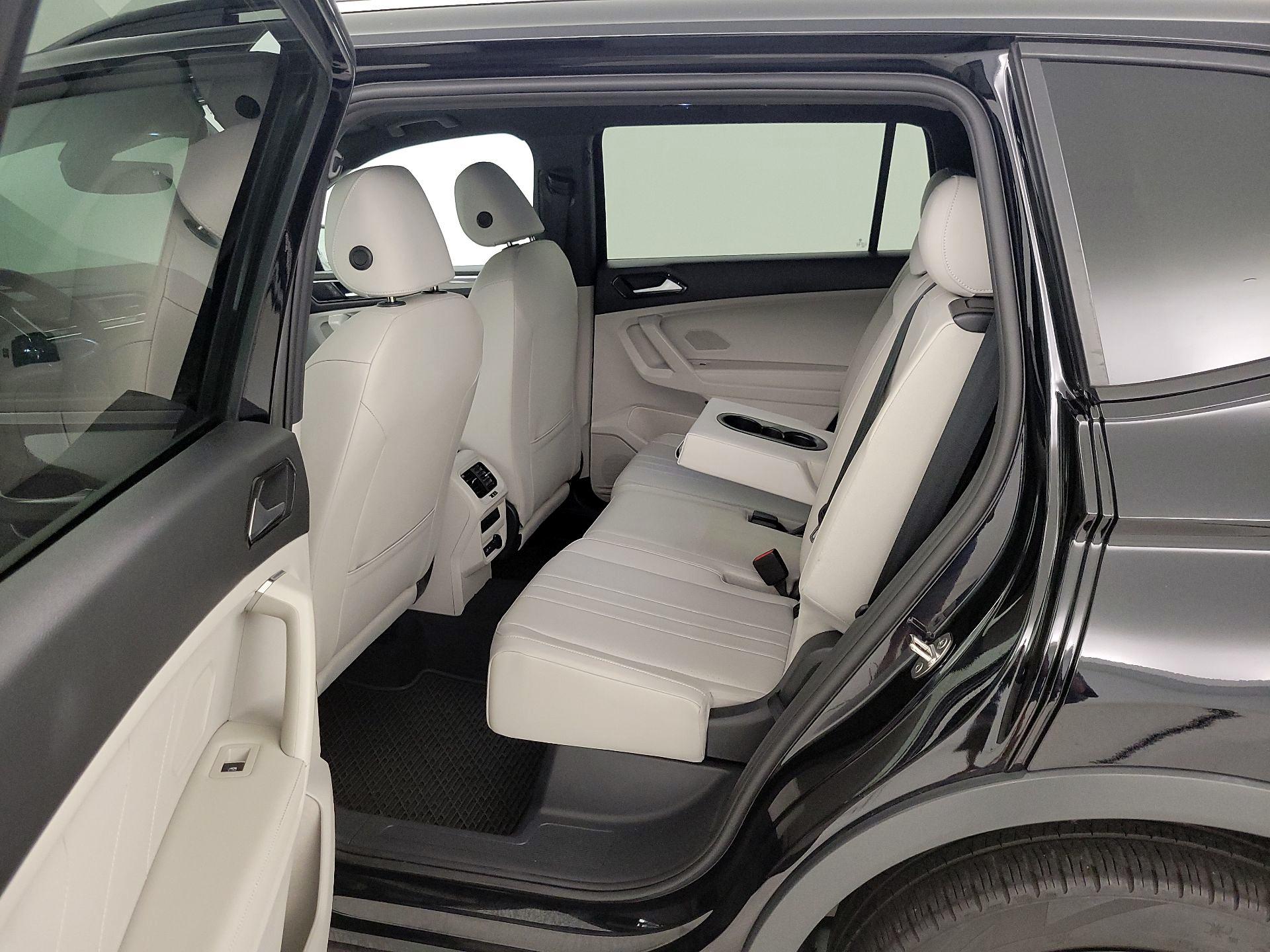 Thumbnail: 2023 Volkswagen Tiguan - 20