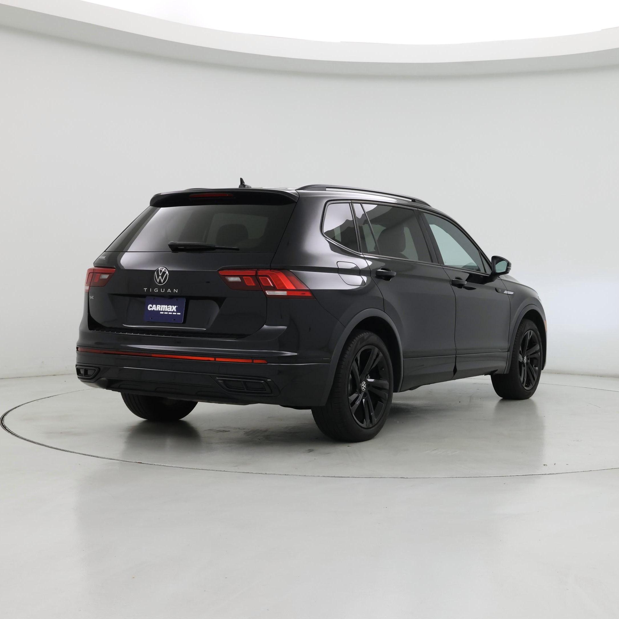 Thumbnail: 2023 Volkswagen Tiguan - 8